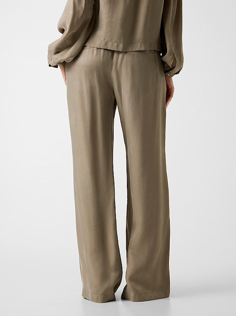 detail Guess dámské khaki kalhoty