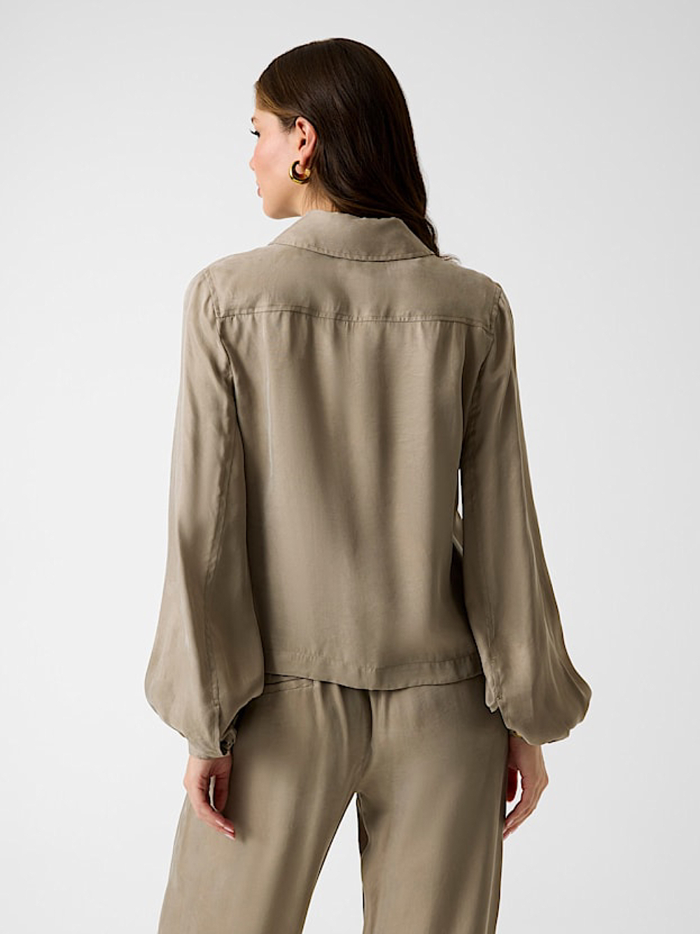 detail Guess dámská khaki košile 