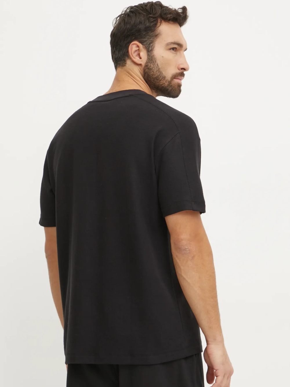 detail Calvin Klein pánské černé tričko