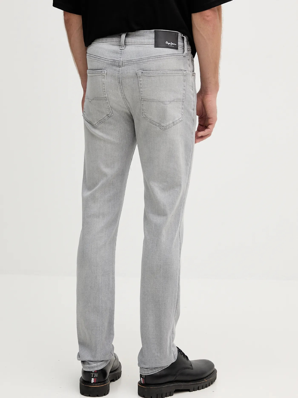 detail Pepe Jeans pánské šedé džíny
