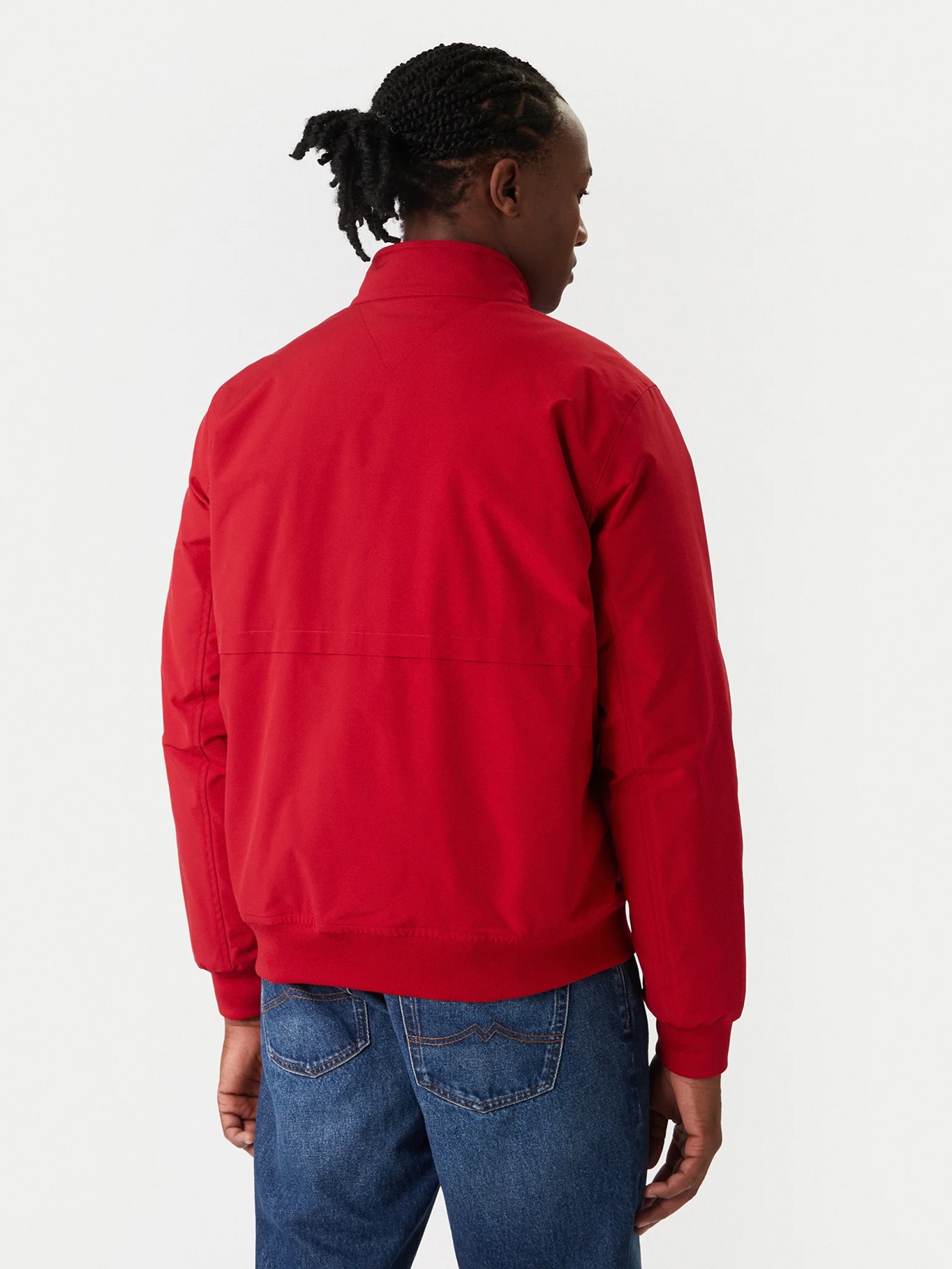 detail Tommy Hilfiger pánská červená bunda