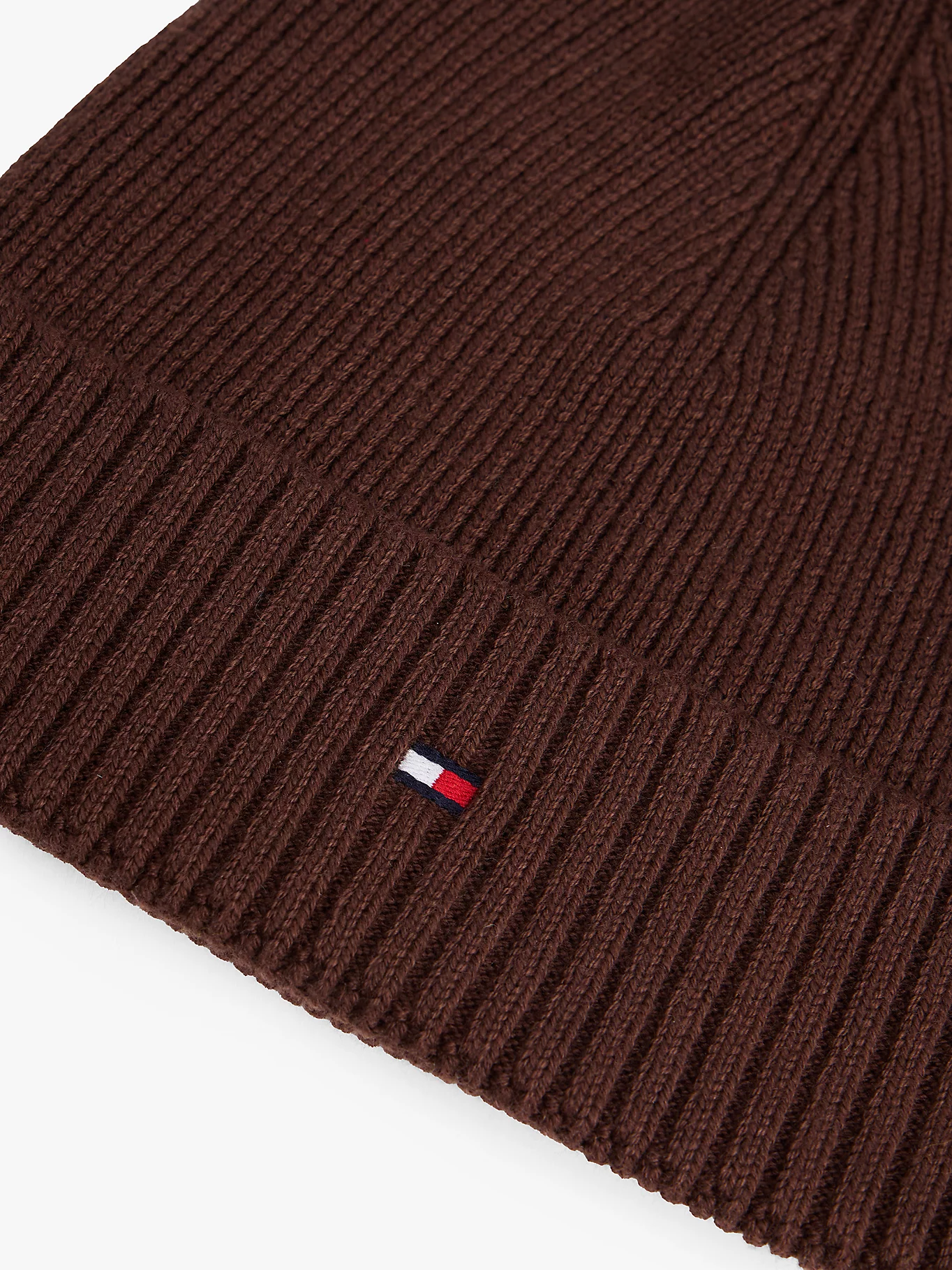 detail Tommy Hilfiger pánská hnědá čepice