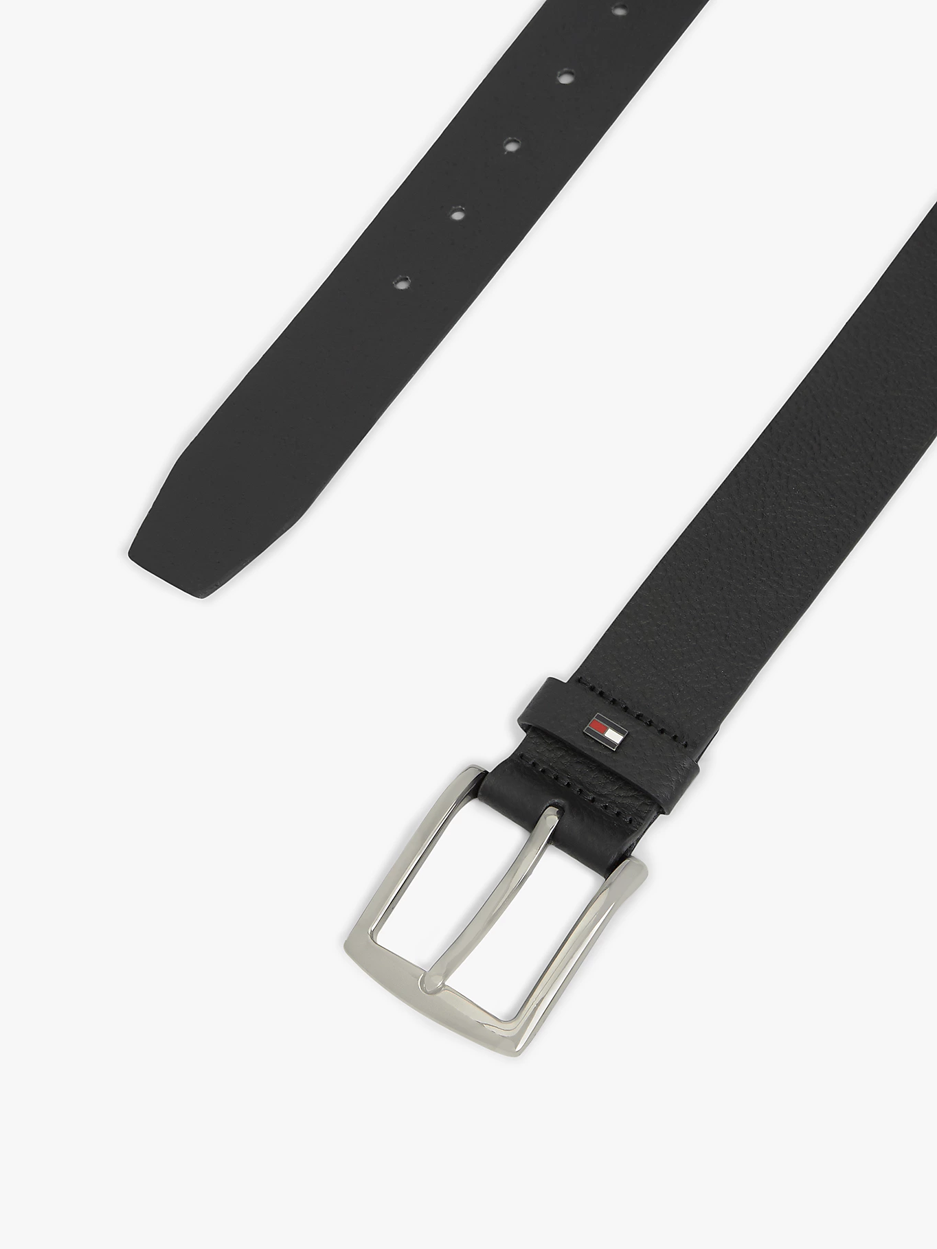 detail Tommy Hilfiger pánský černý pásek