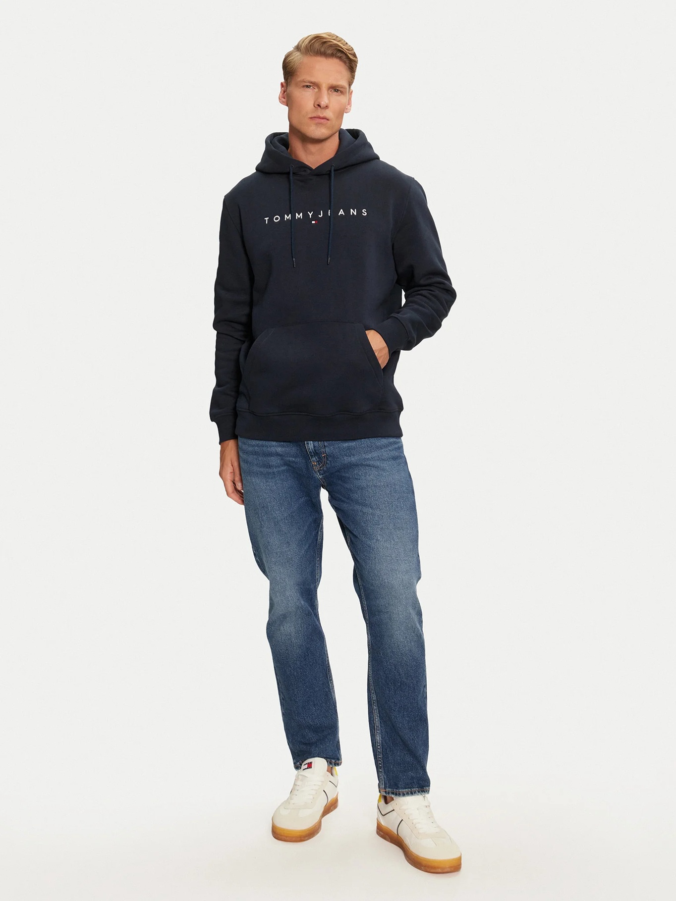 detail   Tommy Jeans pánská tmavě modrá mikina
