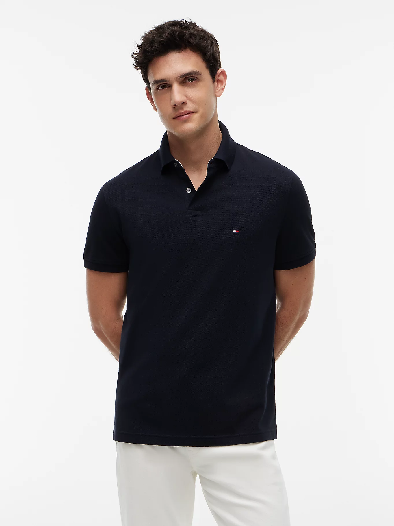 detail Tommy Hilfiger pánské tmavě modré polo tričko