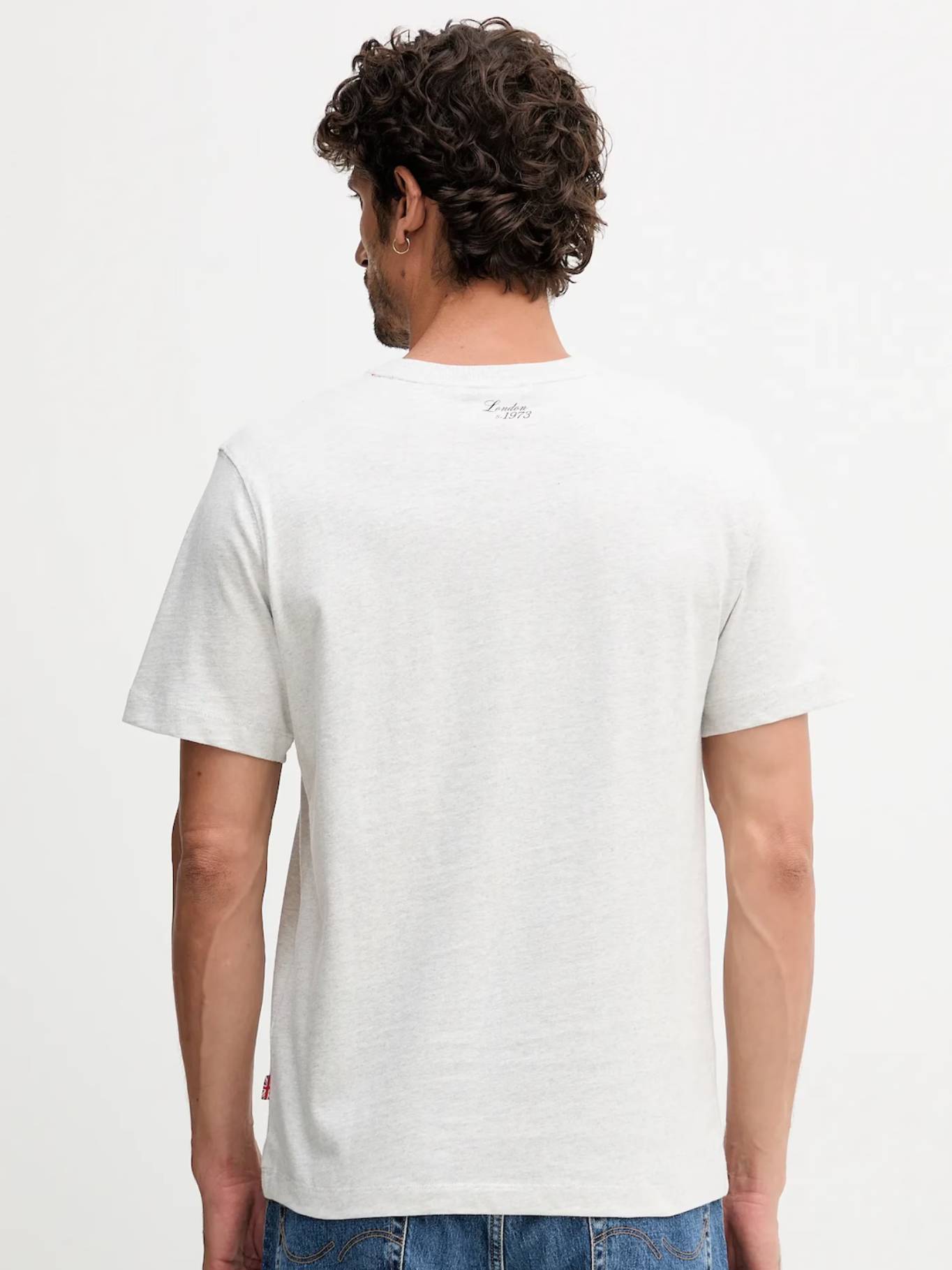 detail Pepe Jeans pánské světle šedé tričko.