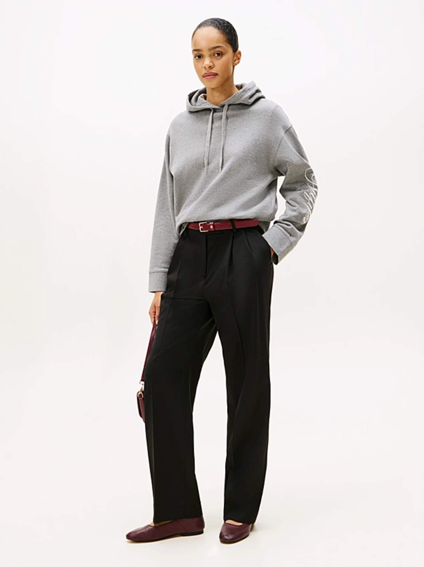 detail Tommy Hilfiger dámská šedivá mikina