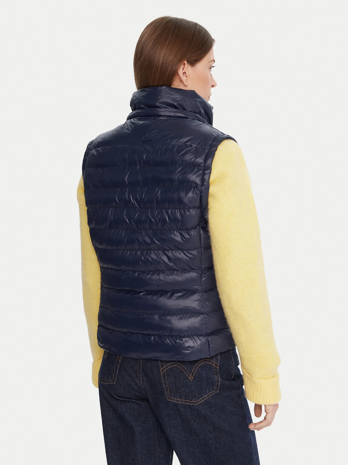 detail Tommy Hilfiger dámská tmavě modrá vesta 