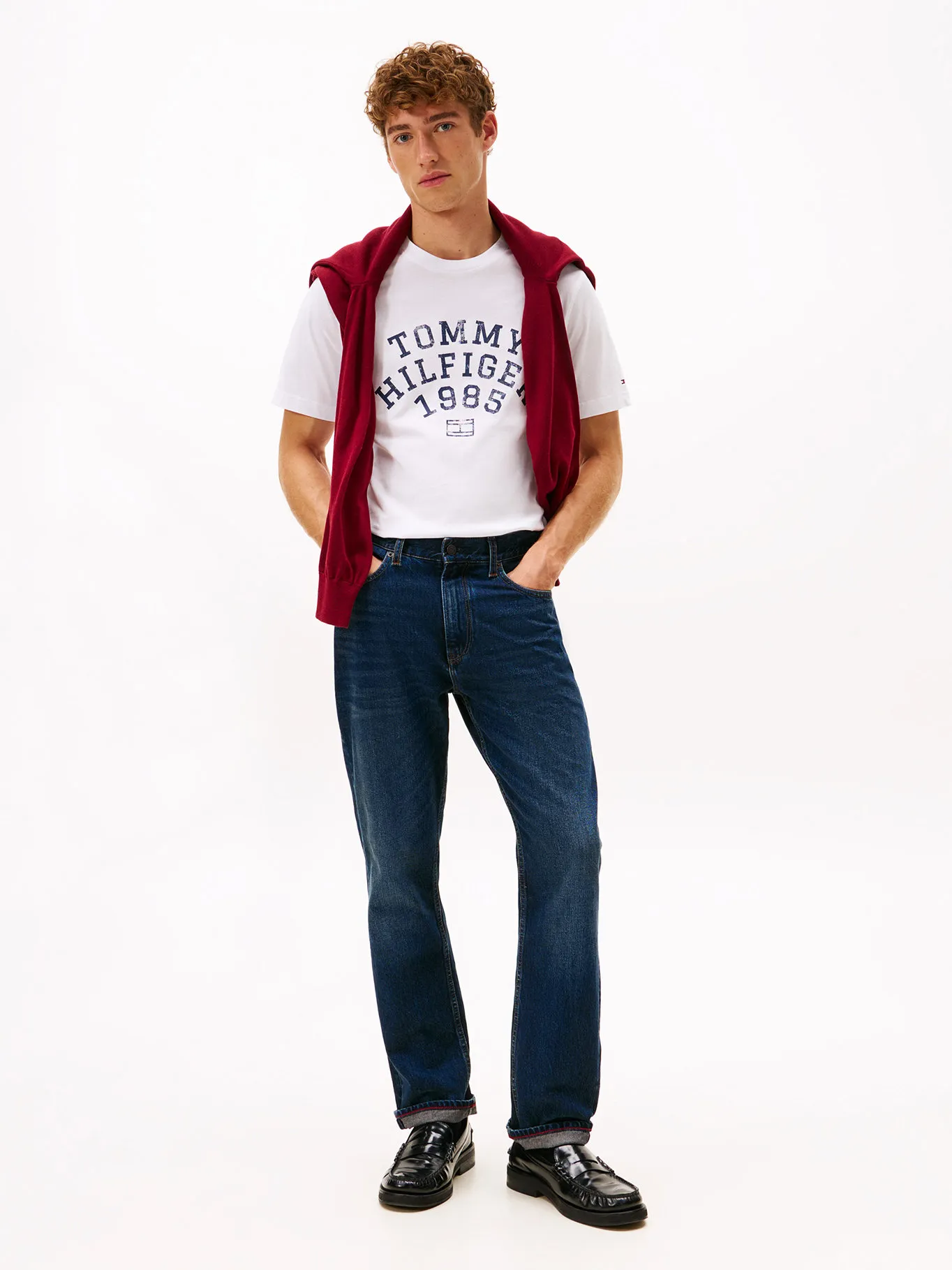 detail Tommy Hilfiger pánské bílé tričko