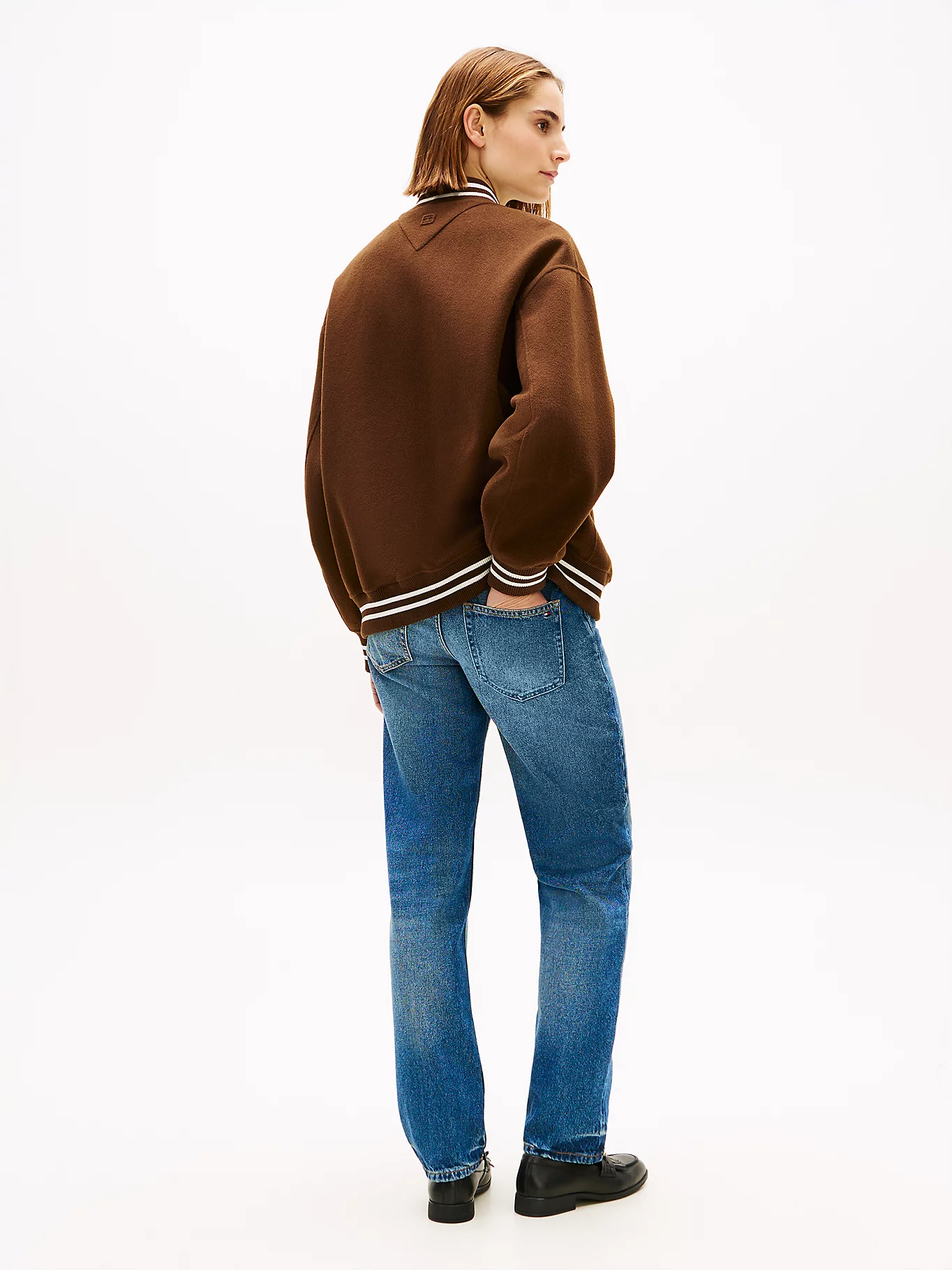 detail Tommy Hilfiger dámská hnědá bunda