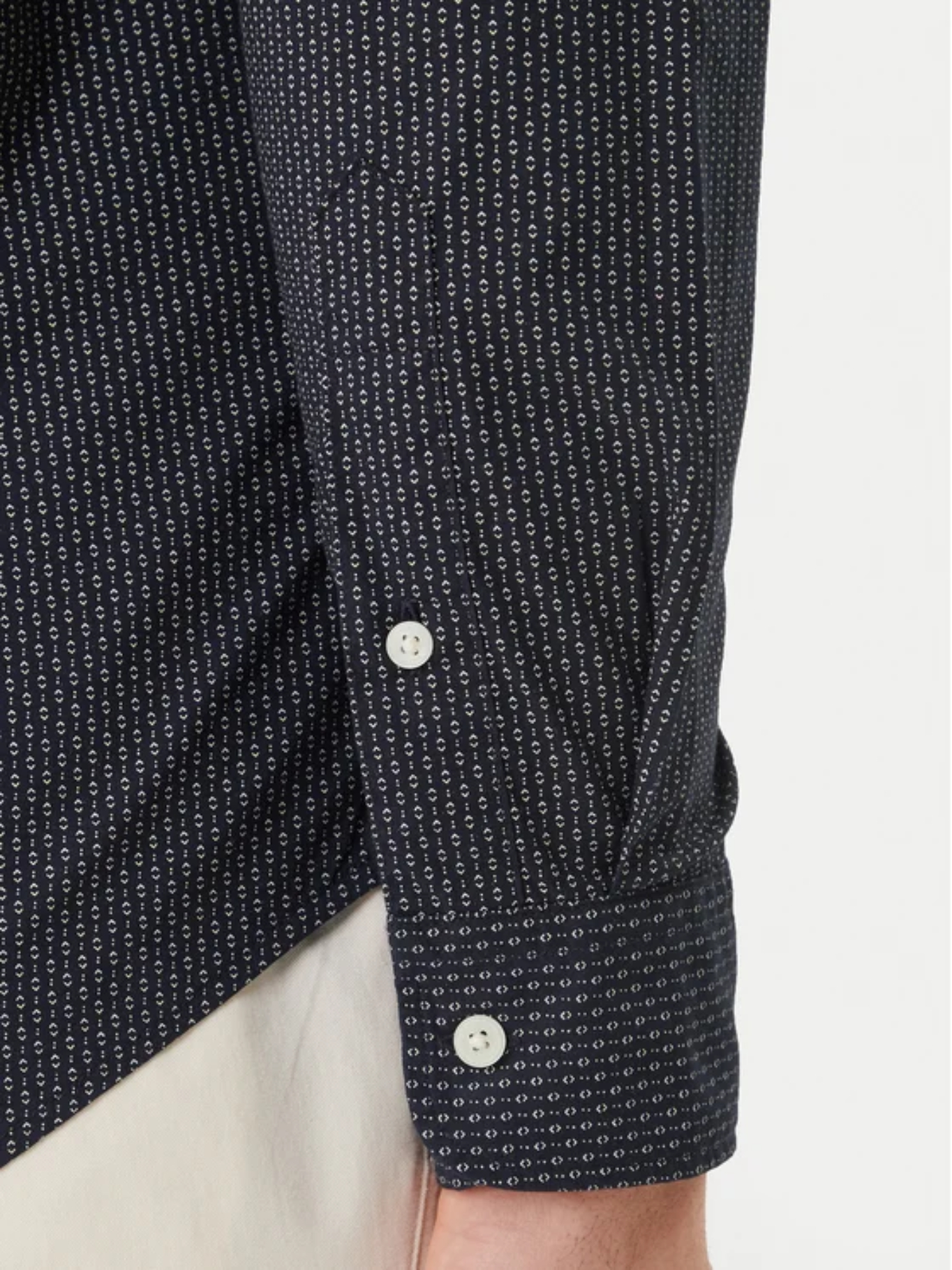 detail Tommy Hilfiger pánská tmavě modrá košile