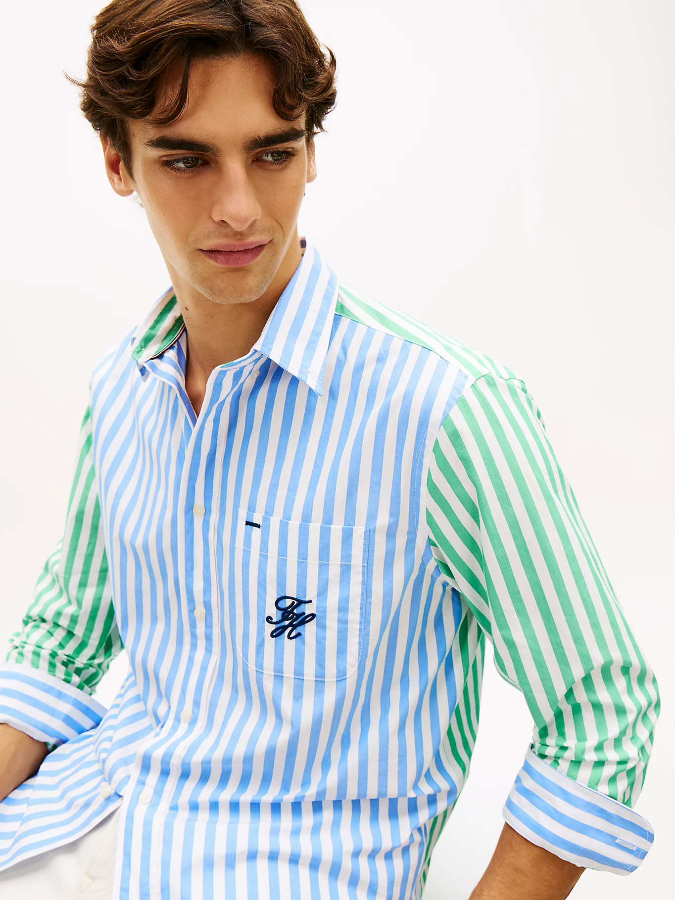 detail Tommy Hilfiger pánská pruhovaná košile