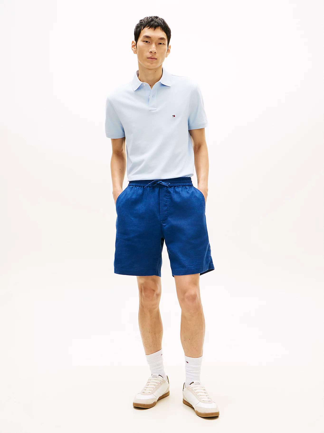 detail Tommy Hilfiger pánské modré kraťasy
