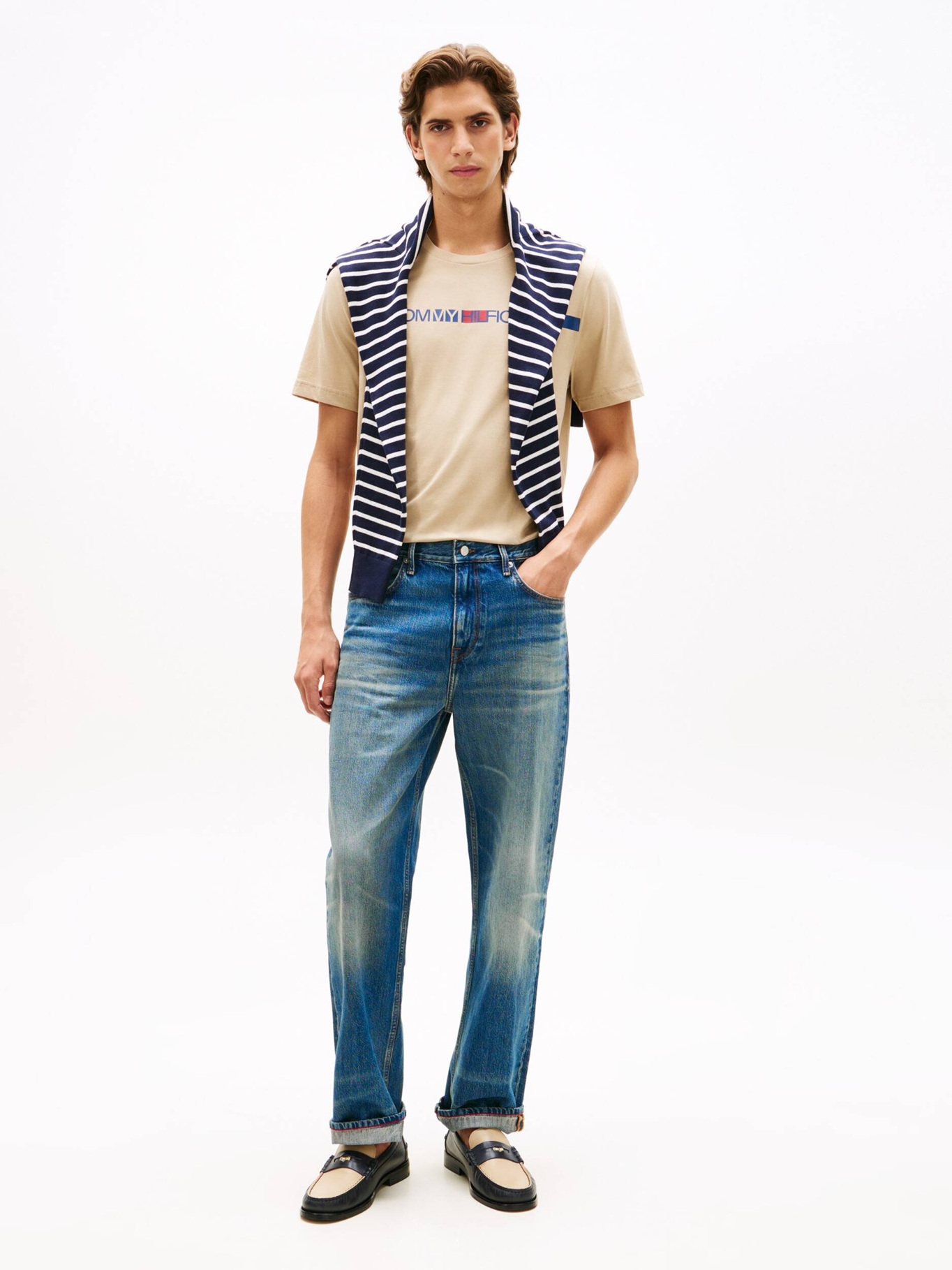 detail Tommy Hilfiger pánské béžové tričko