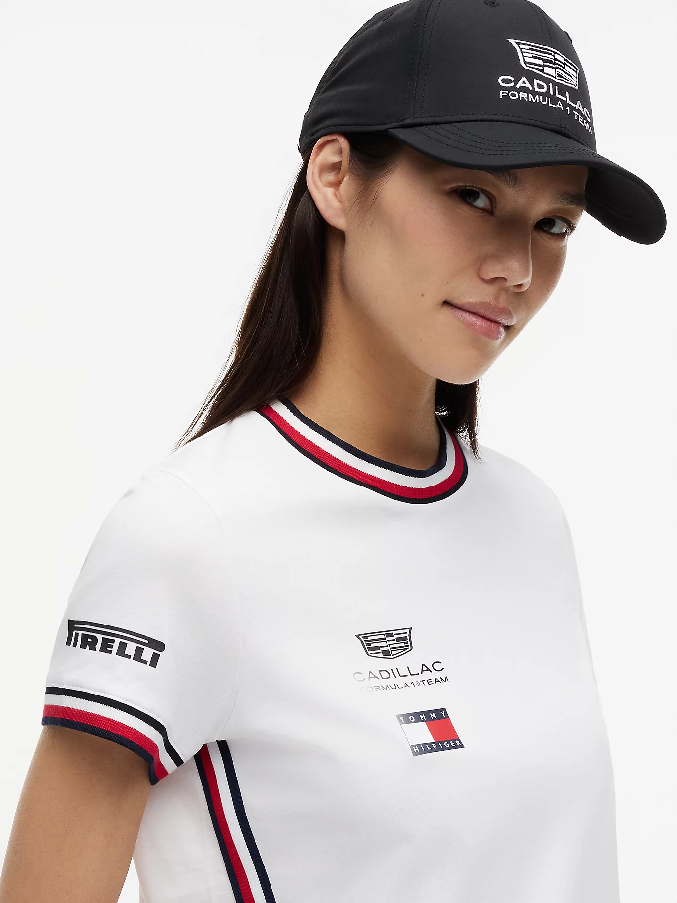 detail Tommy Hilfiger dámské bílé tričko