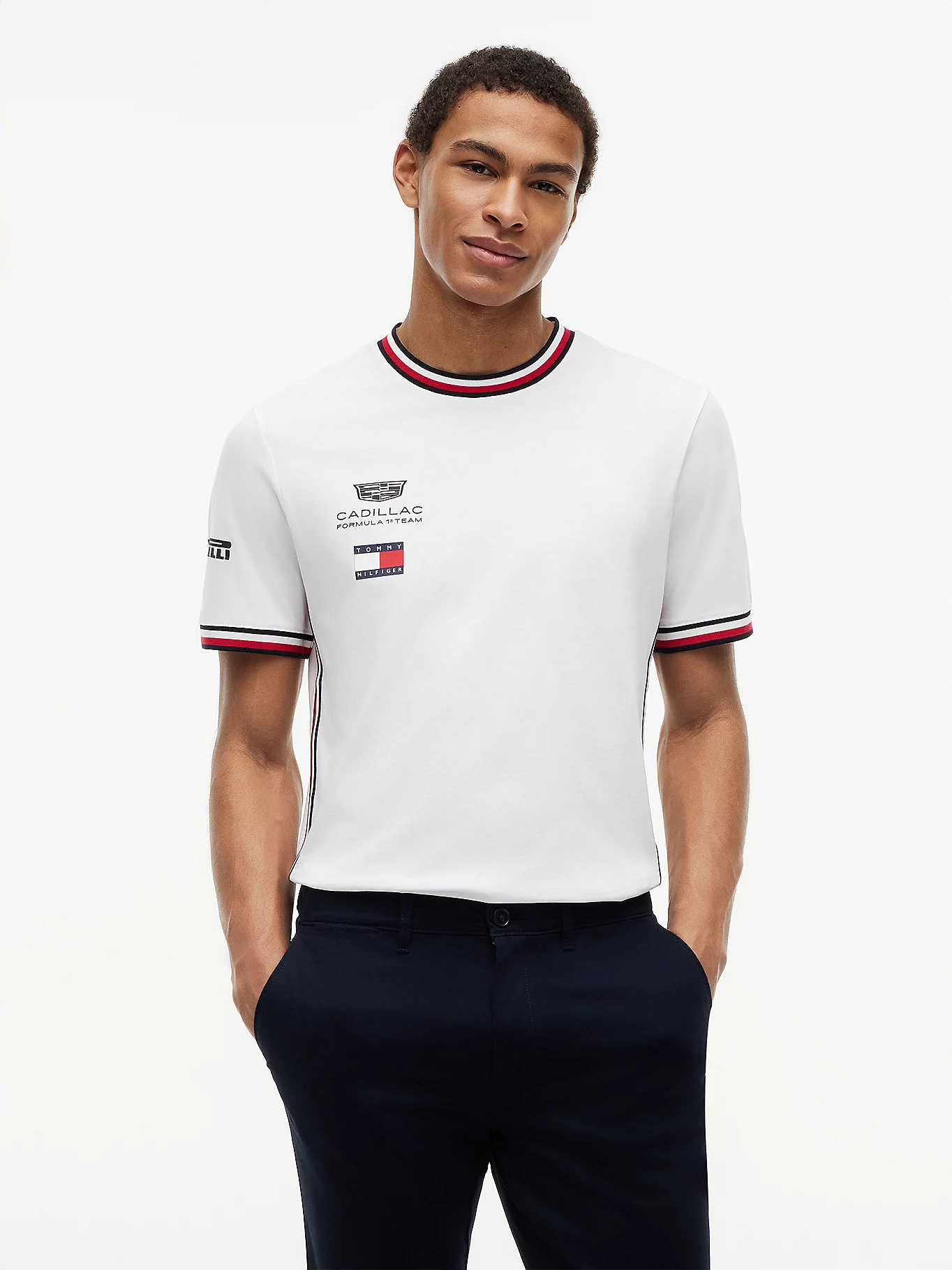detail Tommy Hilfiger pánské bílé tričko
