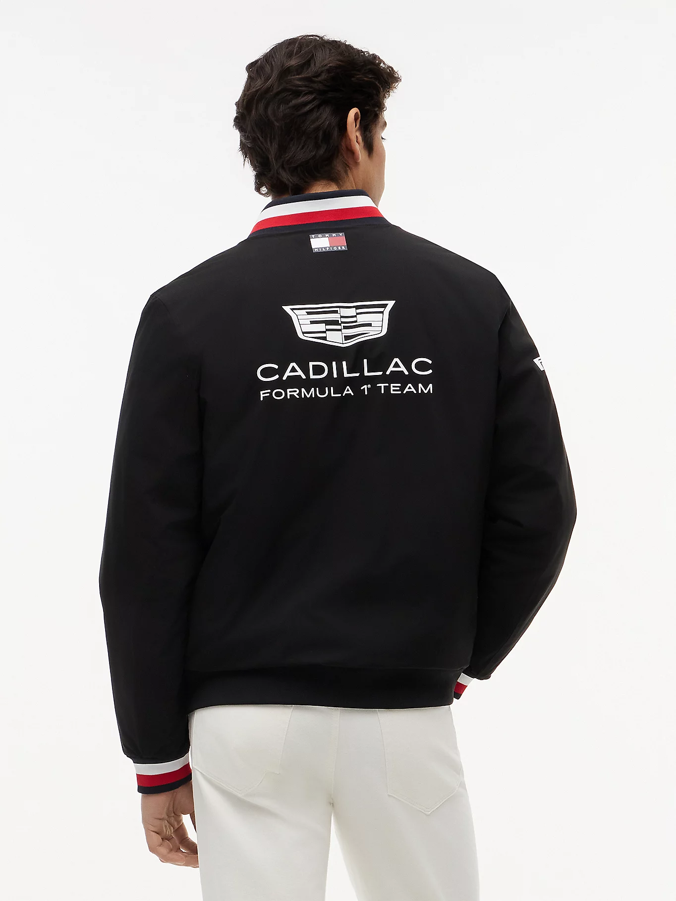 detail Tommy Hilfiger pánský černý bomber