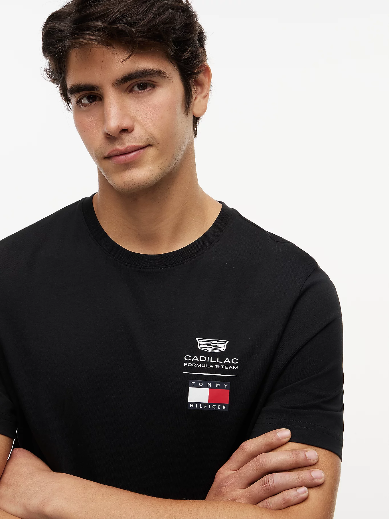 detail Tommy Hilfiger pánské černé tričko