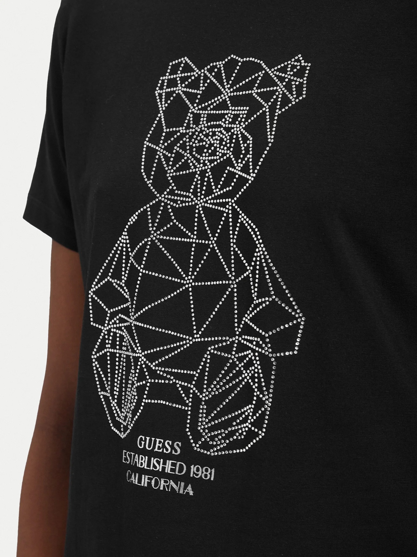 detail Guess dámské černé tričko