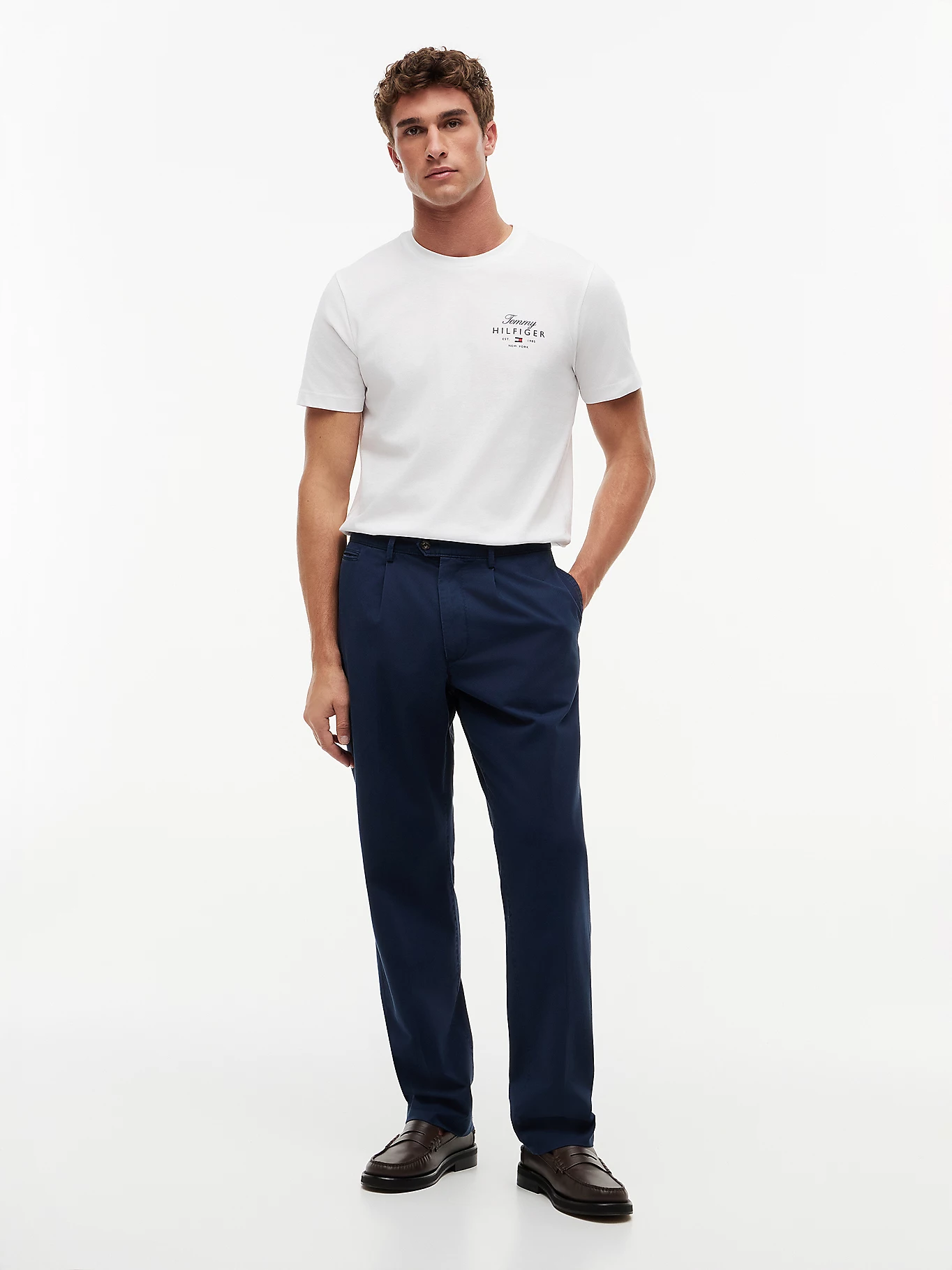 detail Tommy Hilfiger pánské bílé tričko