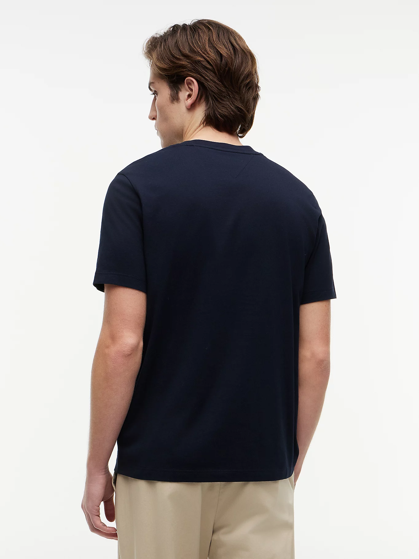 detail Tommy Hilfiger pánské tmavě modré tričko