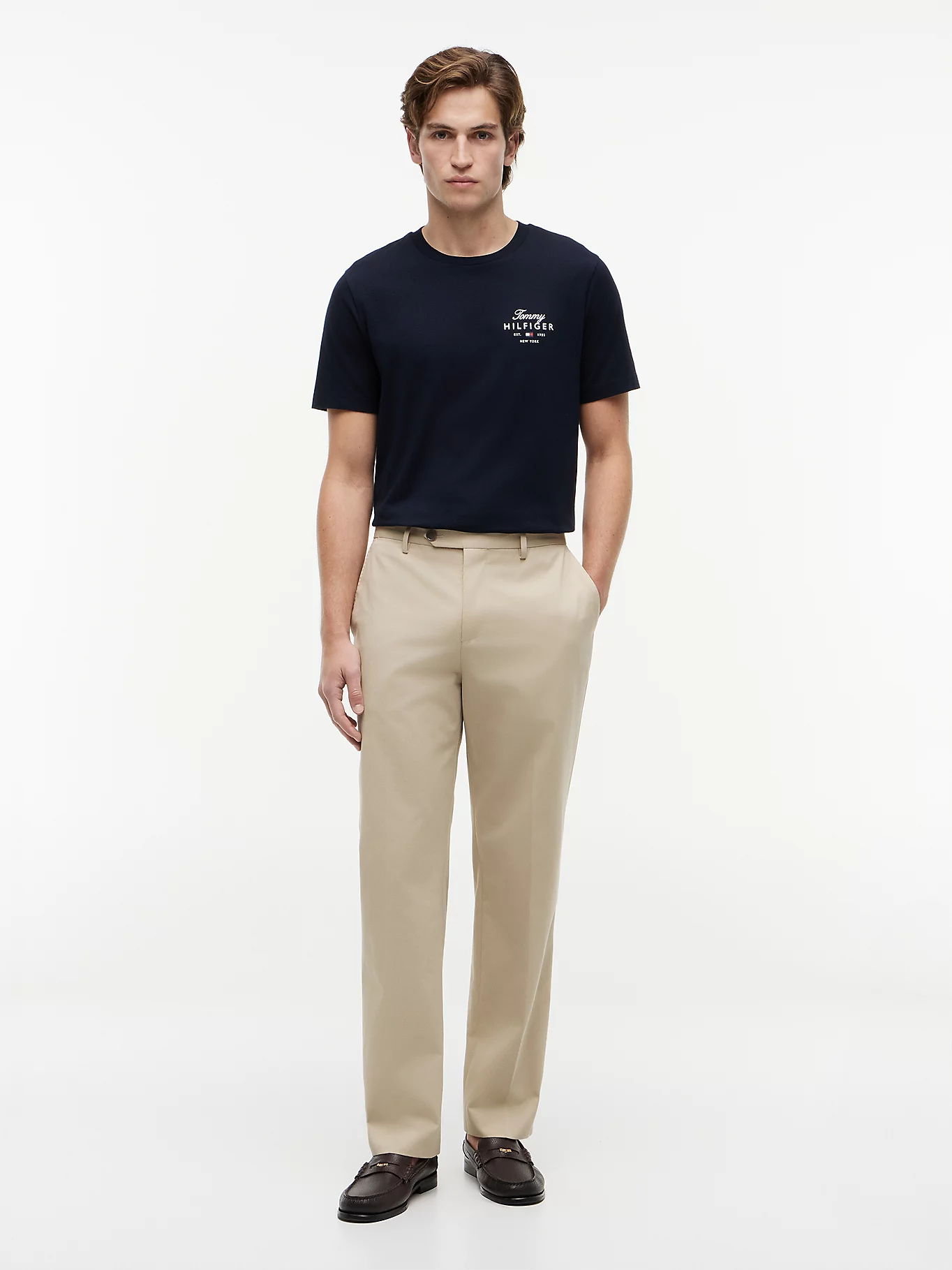 detail Tommy Hilfiger pánské tmavě modré tričko