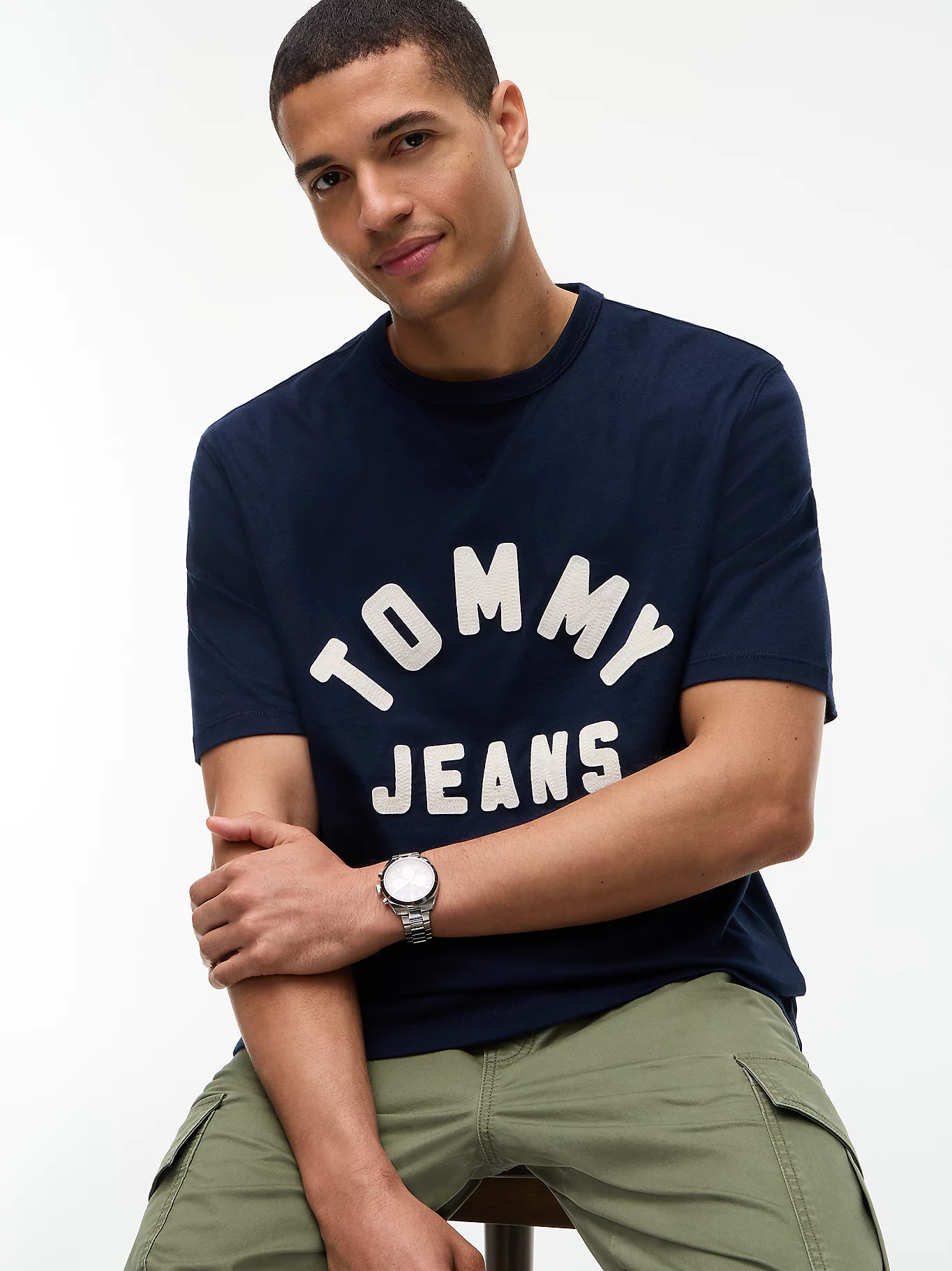 detail Tommy Jeans pánské modré tričko