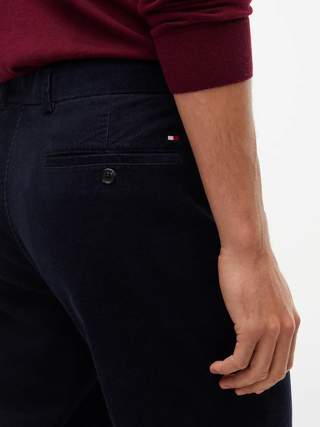 detail Tommy Hilfiger pánské tmavě modré manšestrové kalhoty