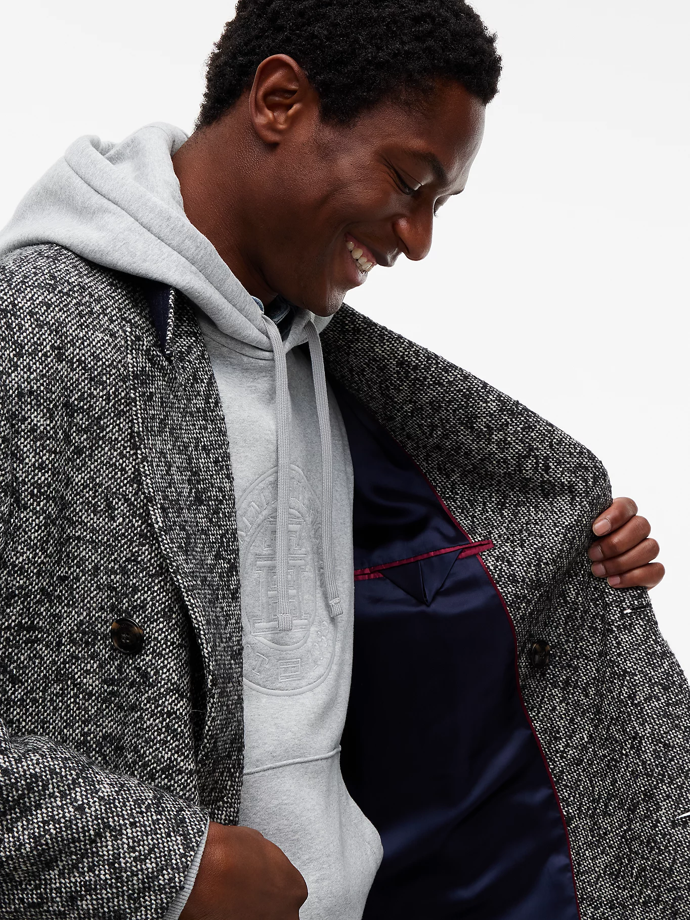 detail Tommy Hilfiger pánský vlněný kabát