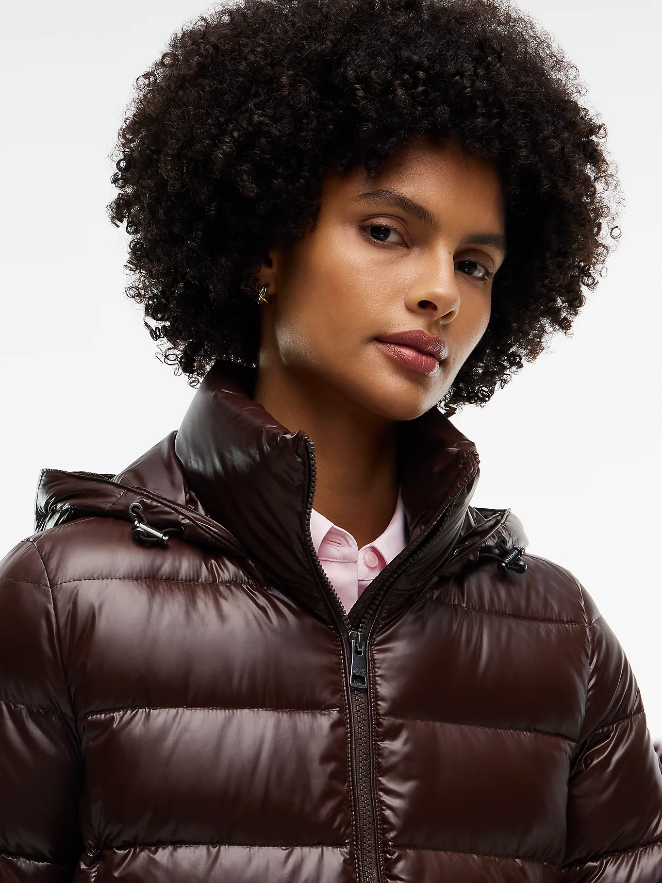 detail Tommy Hilfiger dámský hnědý kabát