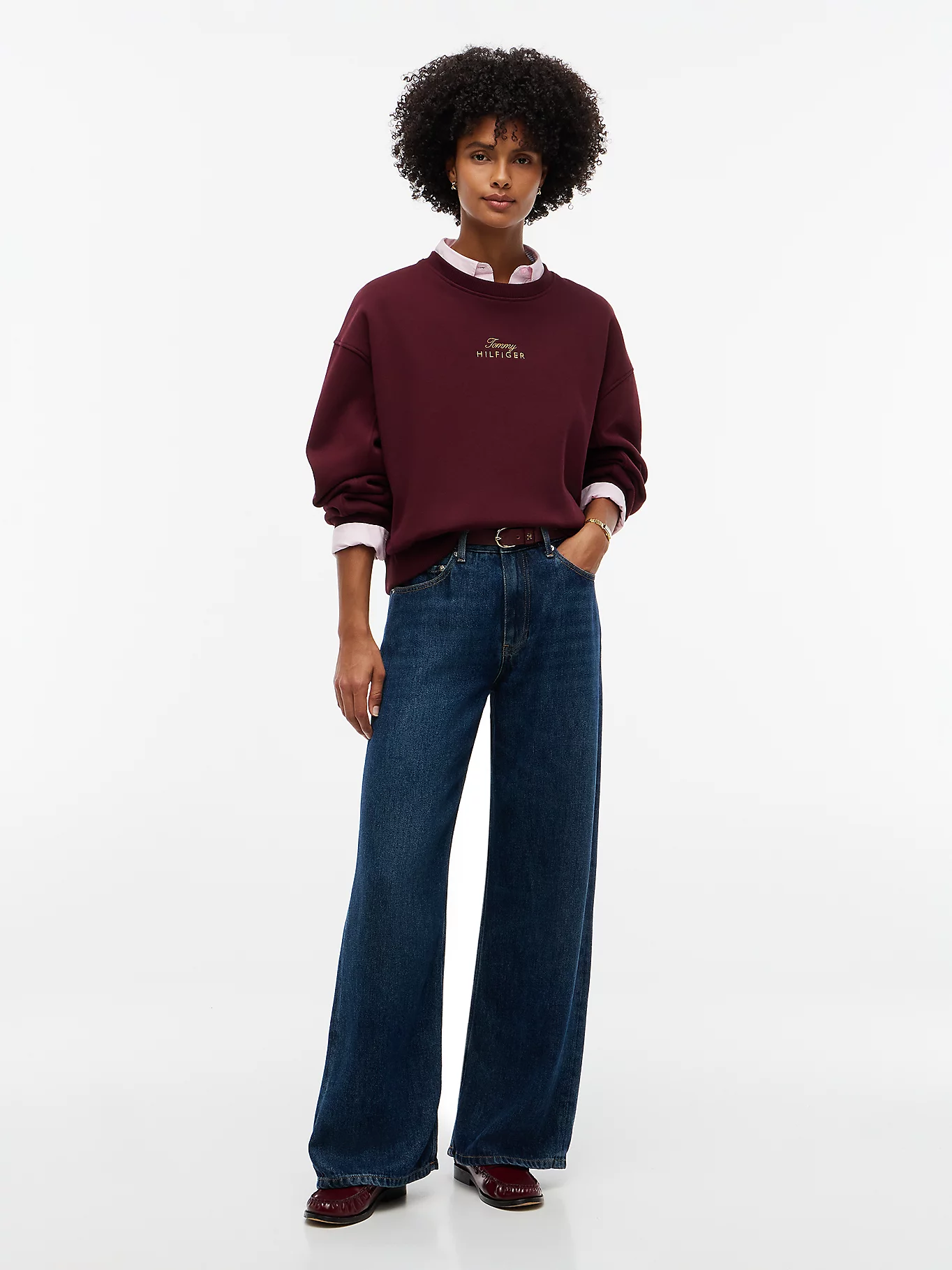 detail Tommy Hilfiger dámská vínová mikina