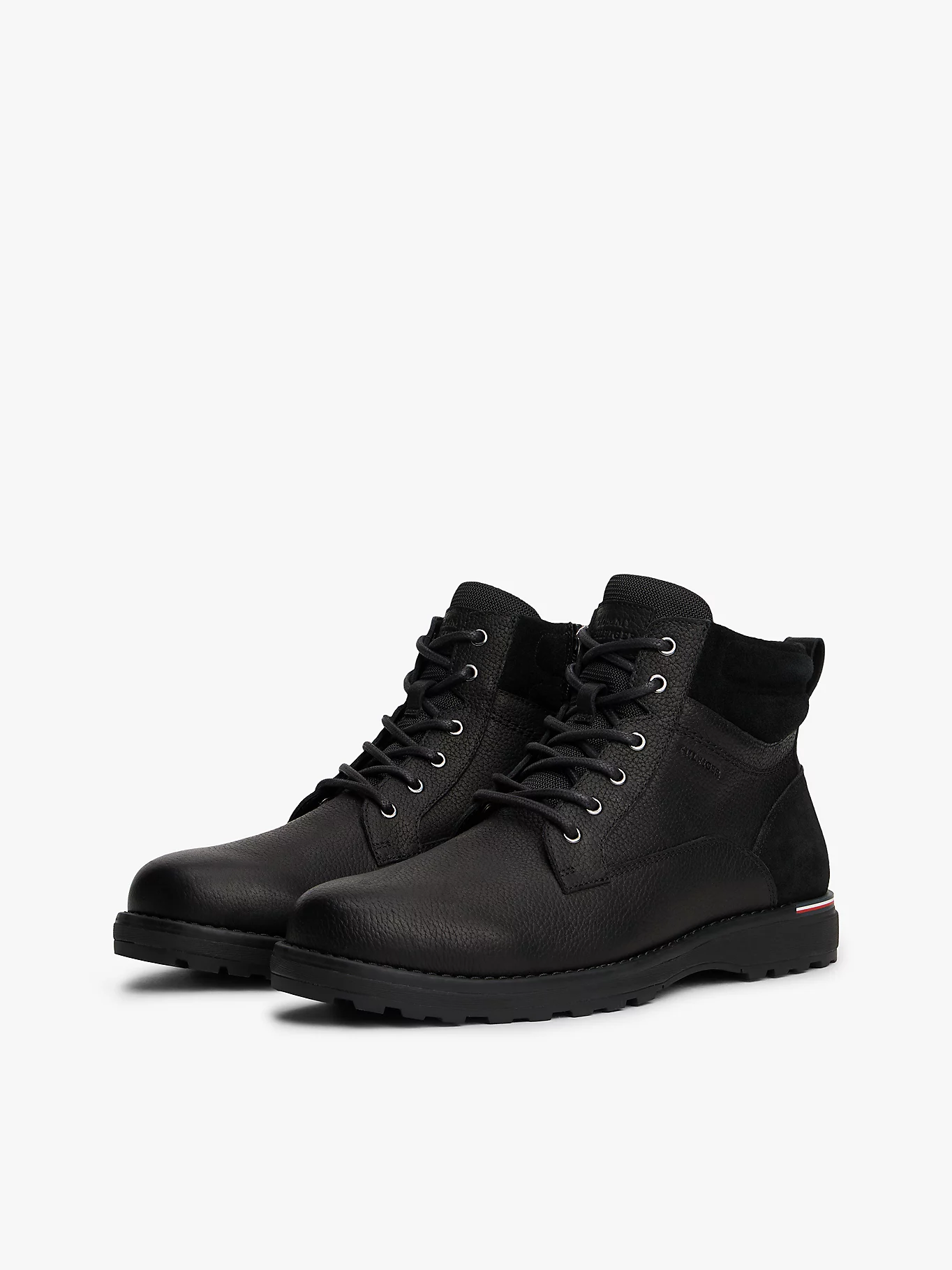 detail Tommy Hilfiger pánské černé boty