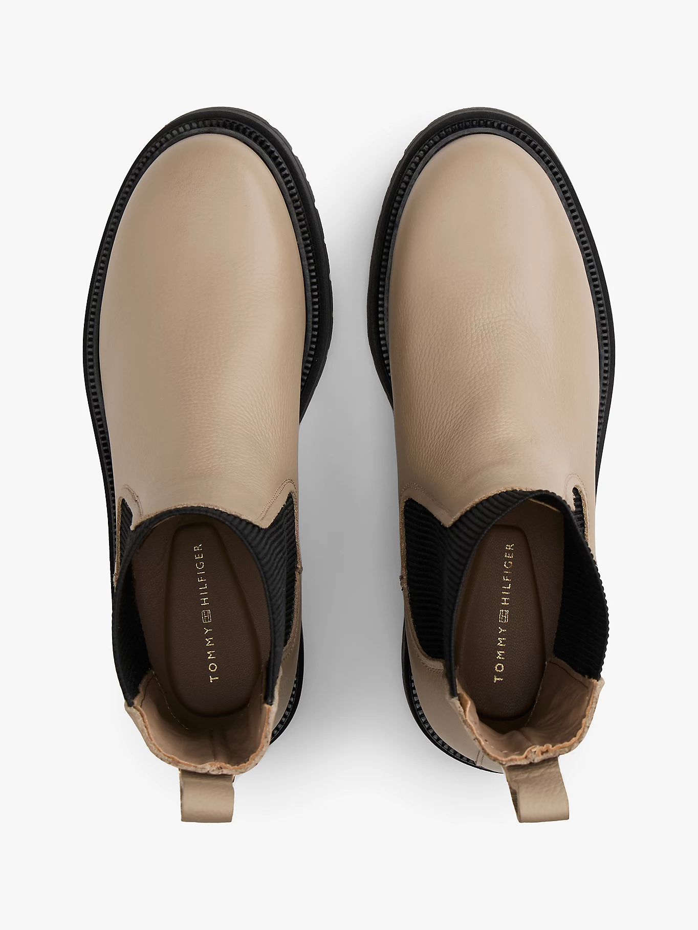 detail Tommy Hilfiger dámské béžové kotníkové boty
