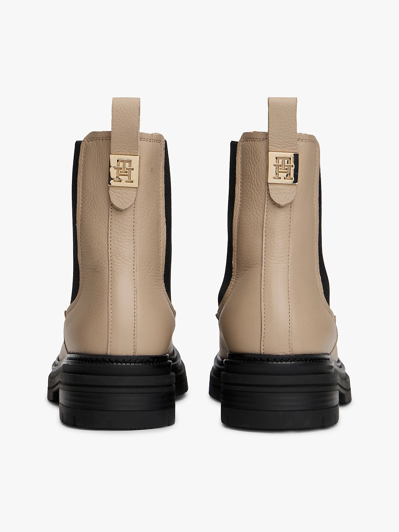 detail Tommy Hilfiger dámské béžové kotníkové boty