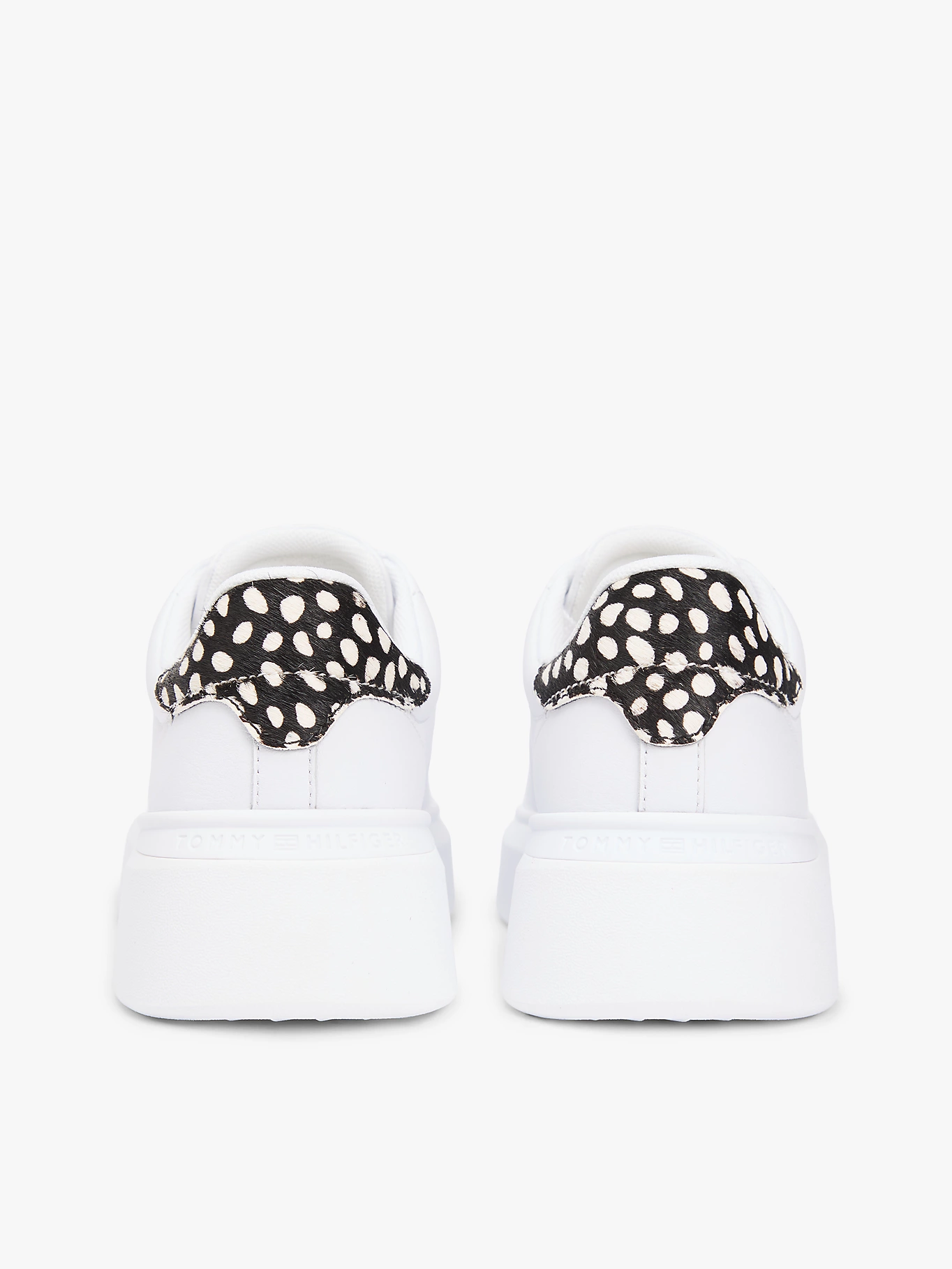 detail Tommy Hilfiger dámské bílé tenisky
