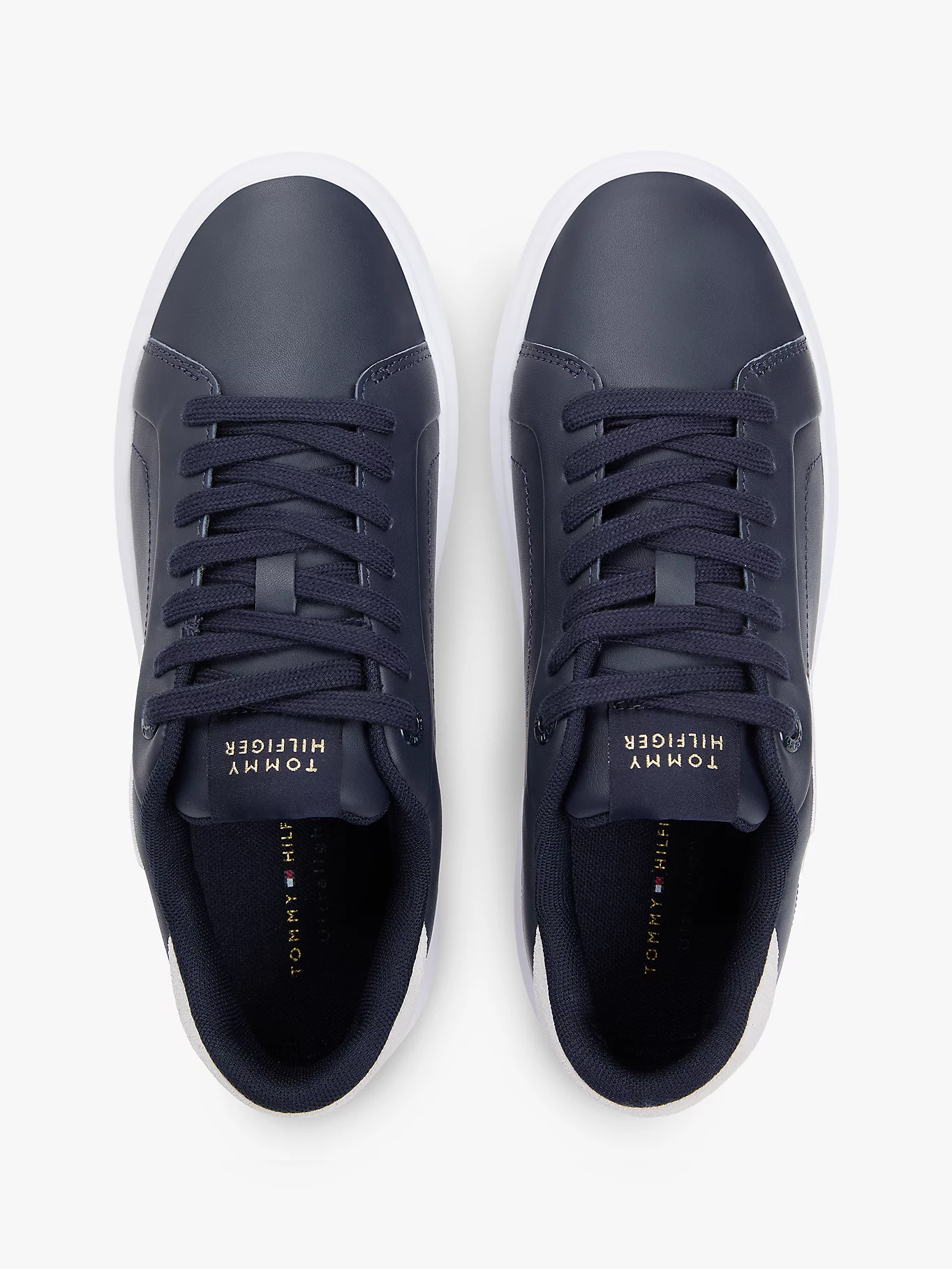 detail Tommy Hilfiger dámské tmavě modré tenisky