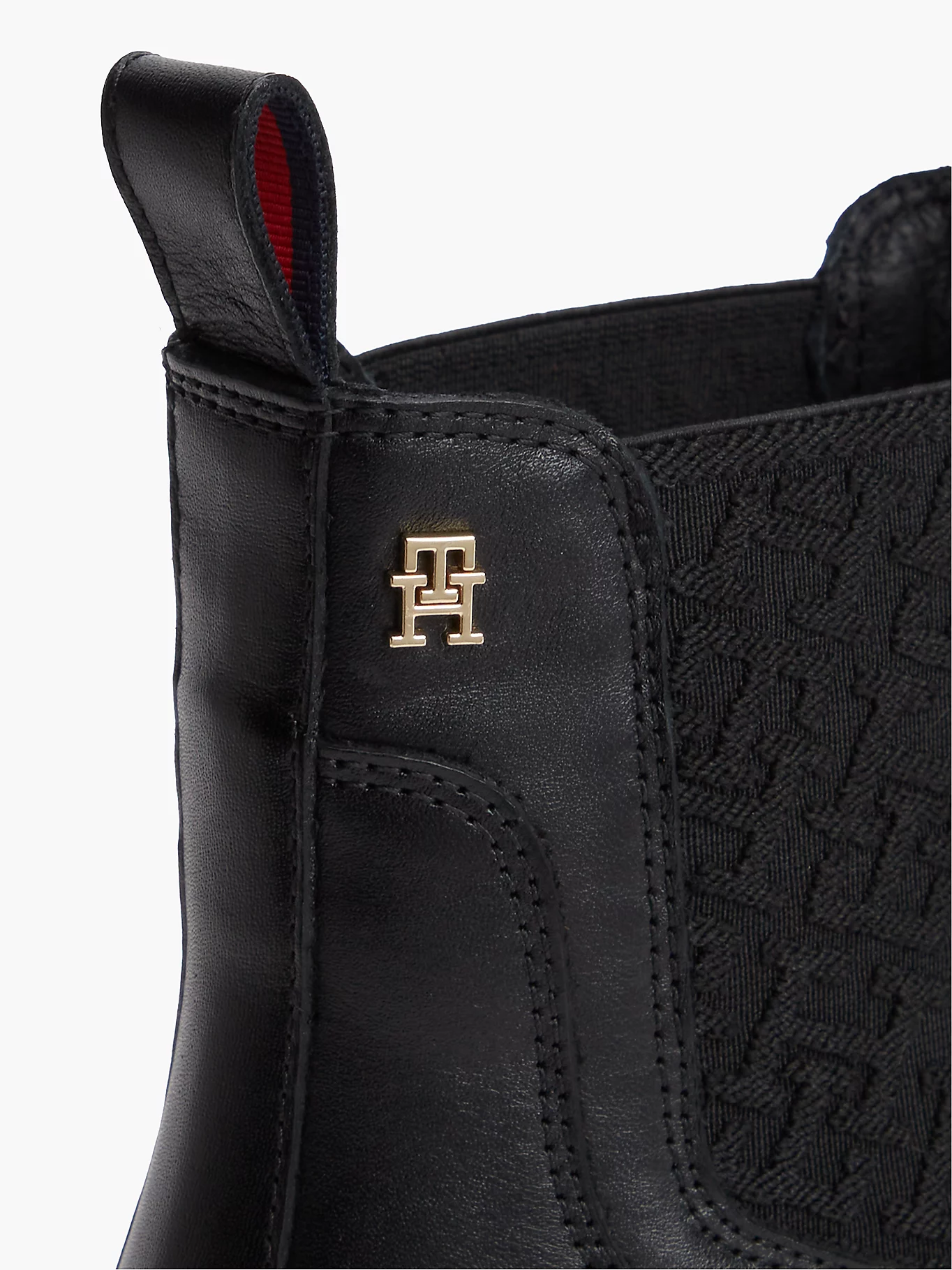 detail Tommy Hilfiger dámské černé Chelsea boty