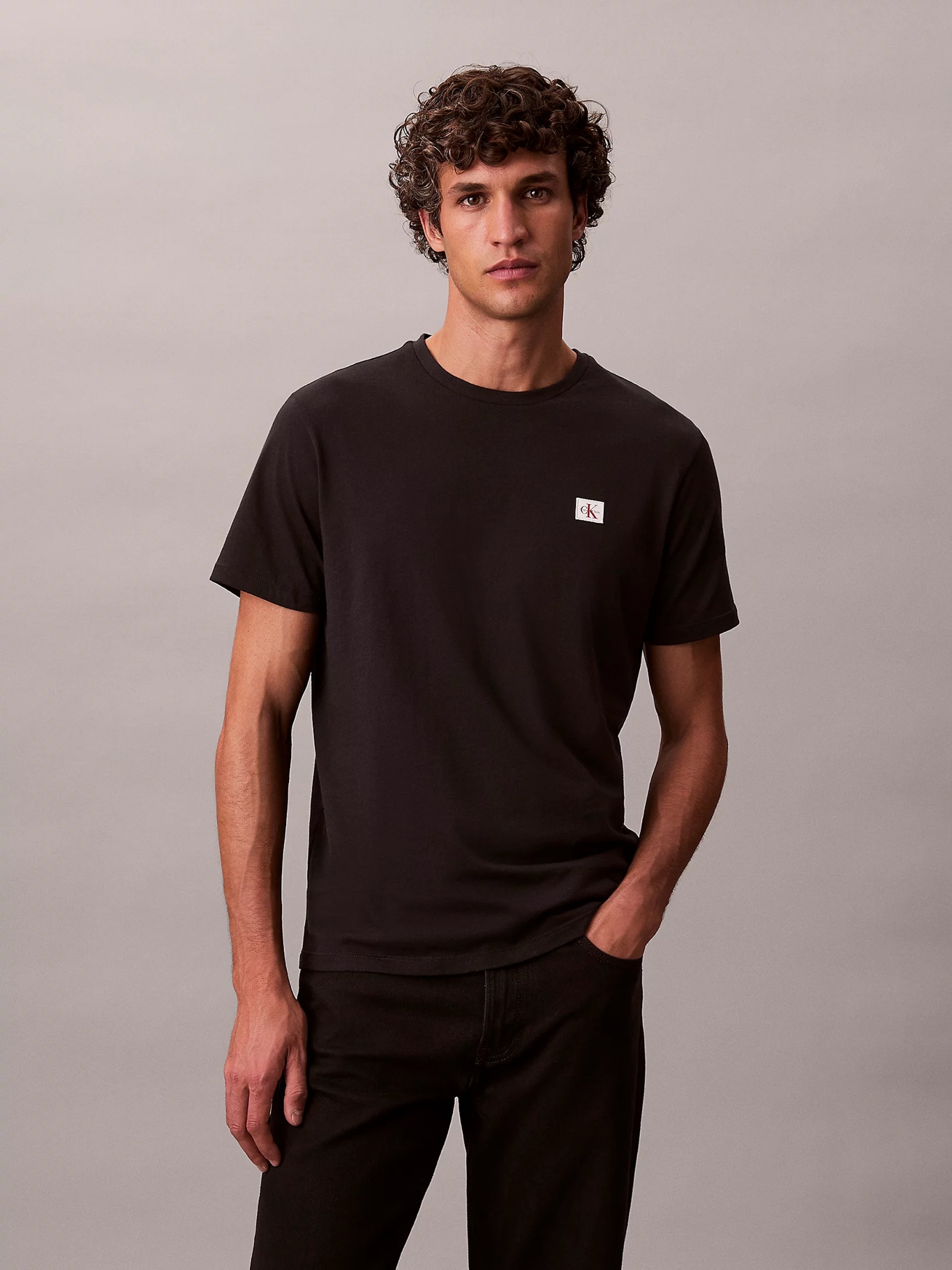 detail Calvin Klein pánské černé tričko