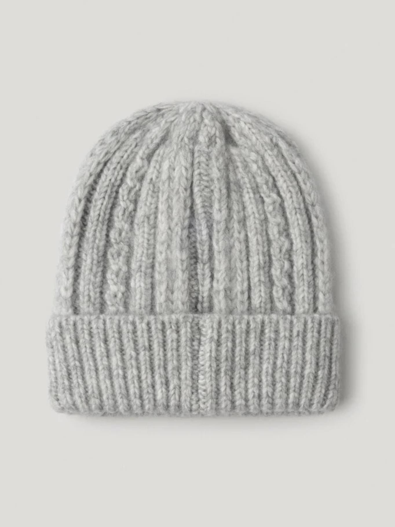 detail Pepe Jeans dámská světle šedá čepice