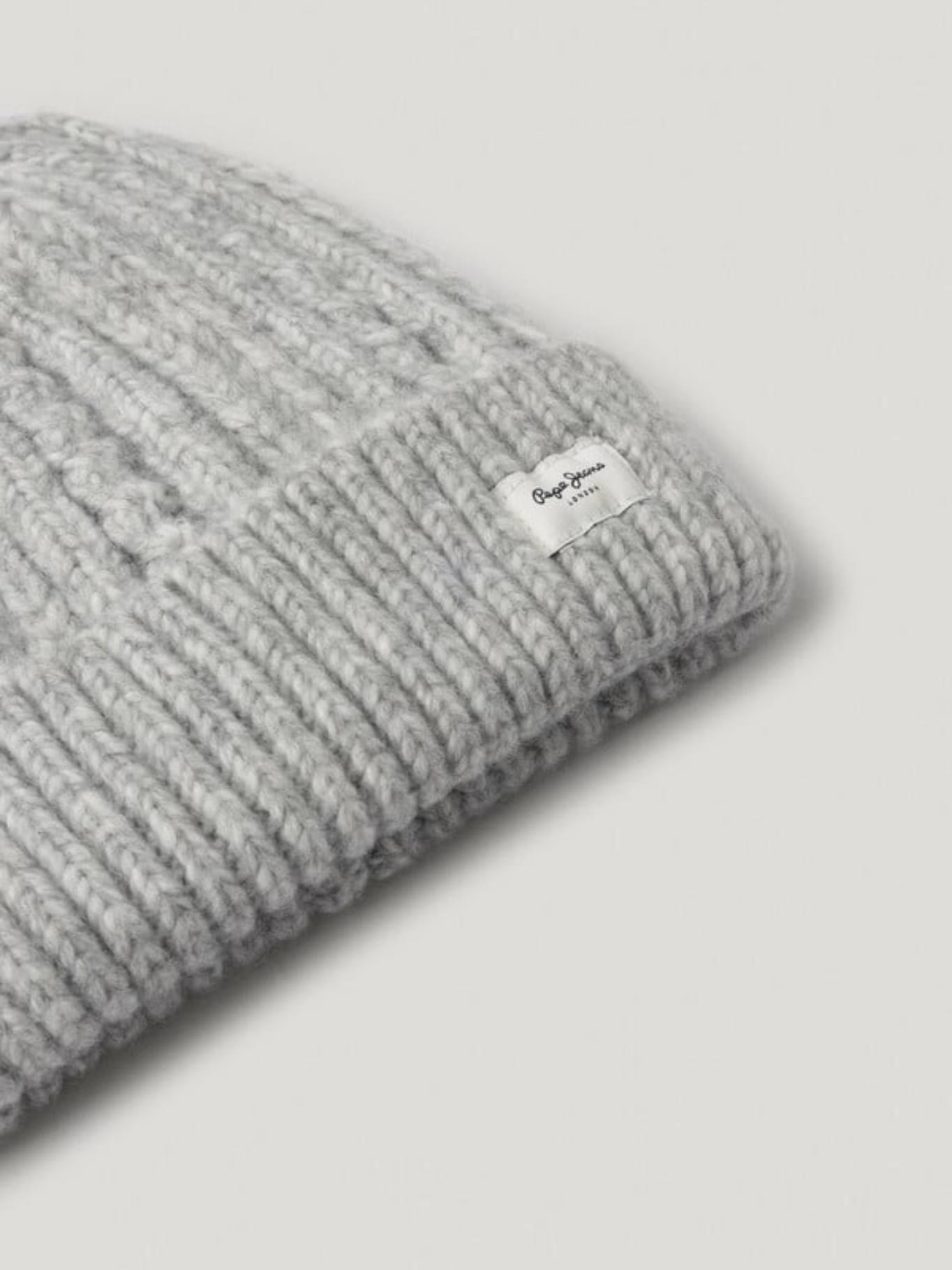 detail Pepe Jeans dámská světle šedá čepice