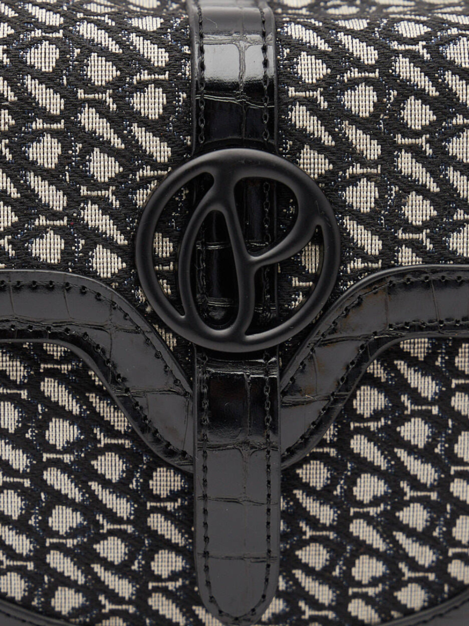 detail Pepe Jeans dámská černá kabelka