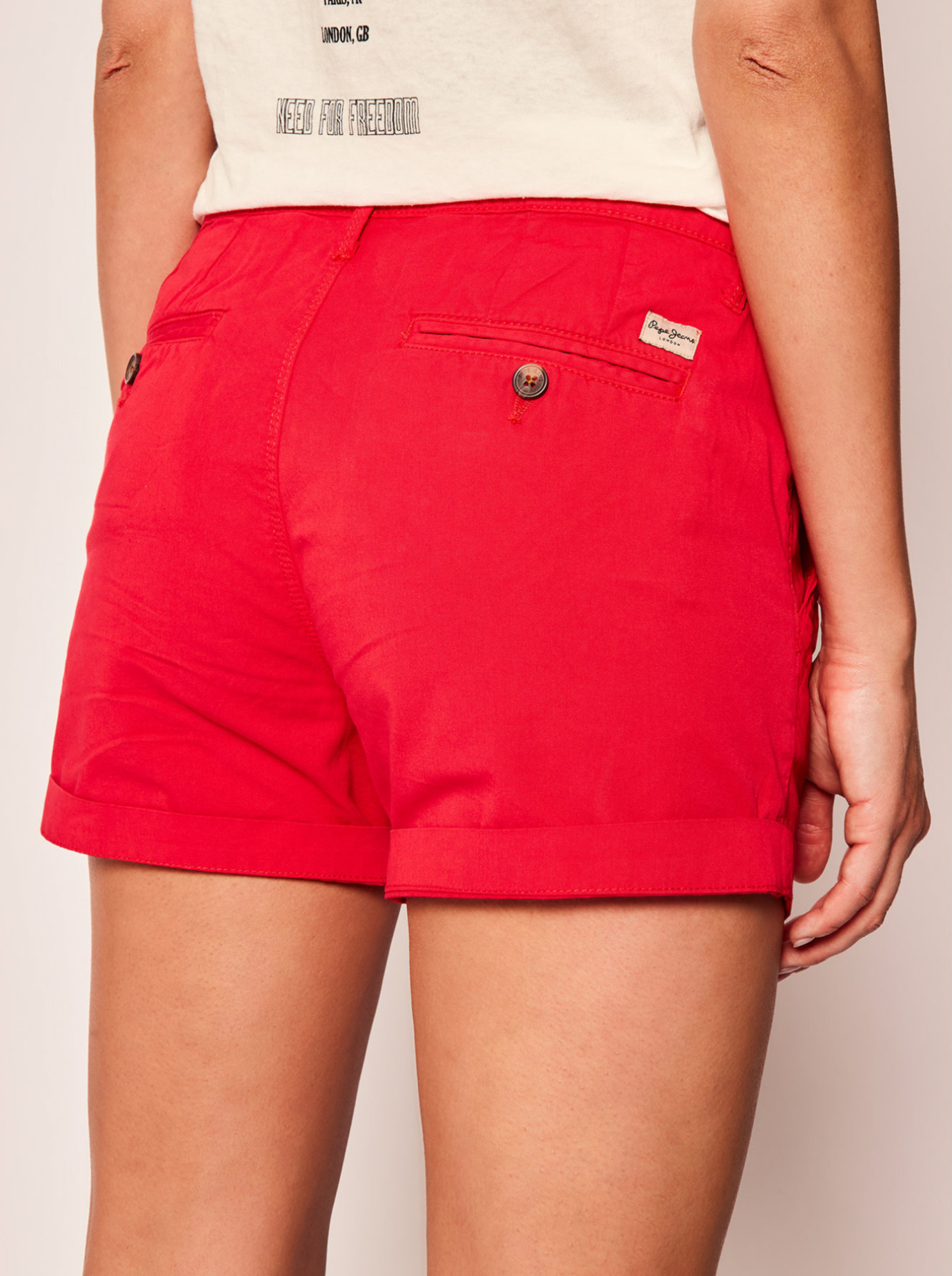 detail Pepe Jeans dámské červené šortky Balboa
