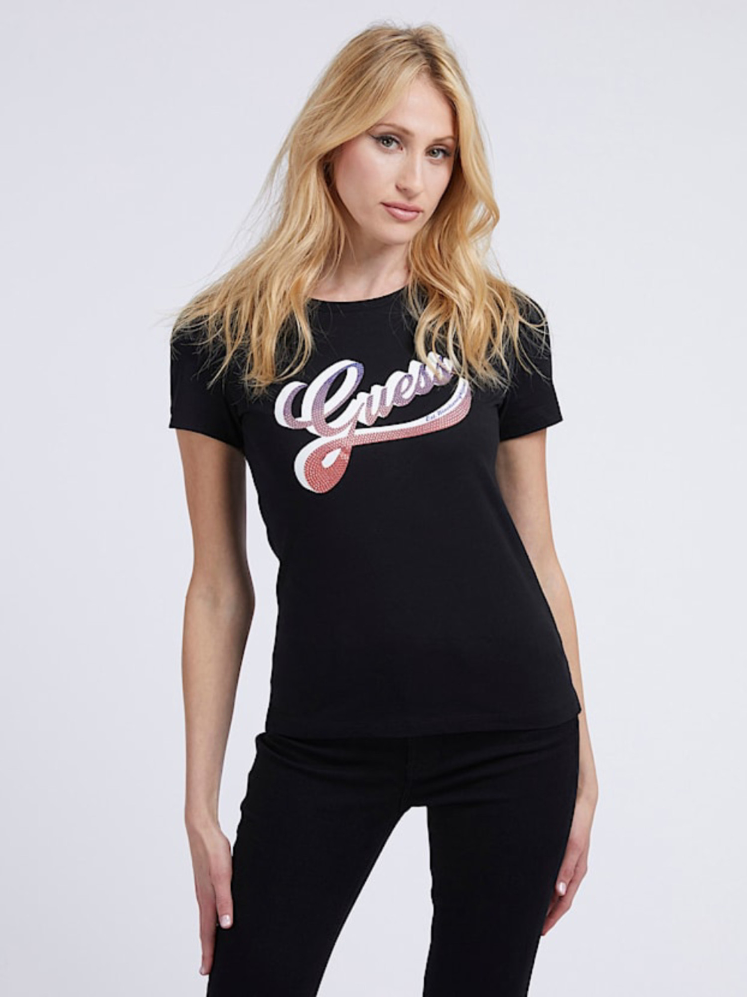 detail Guess dámské černé tričko
