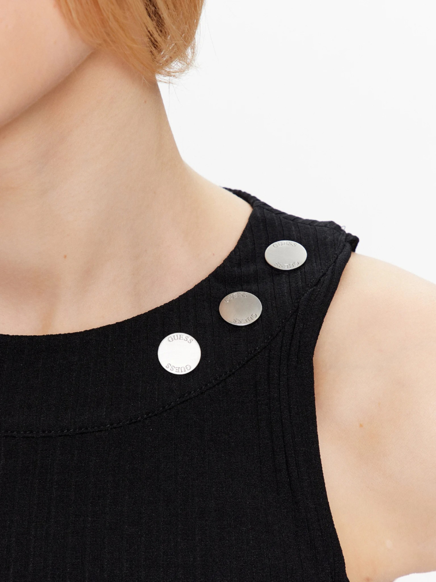 detail Guess dámské černé šaty