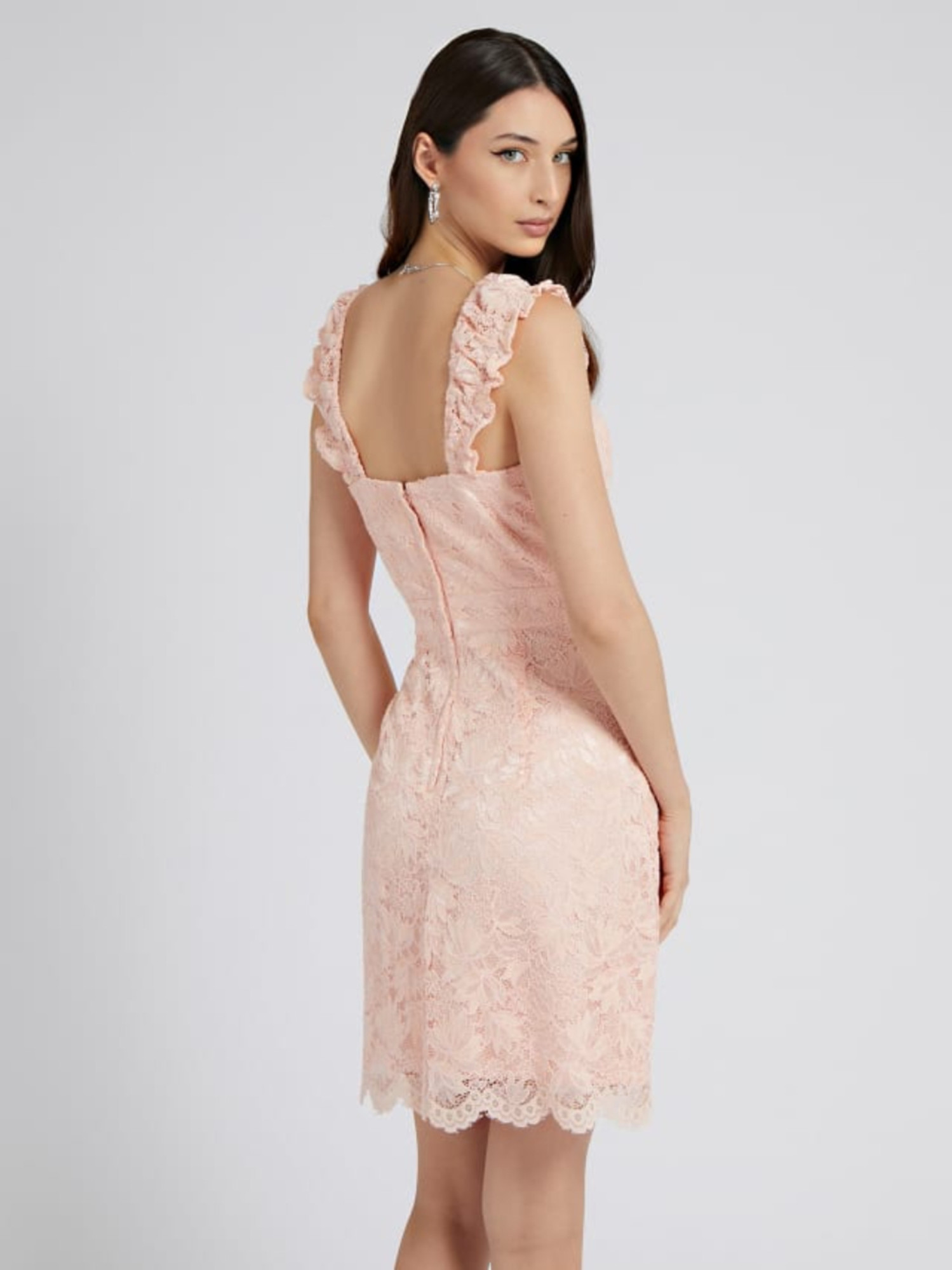 detail Guess dámské broskvové šaty