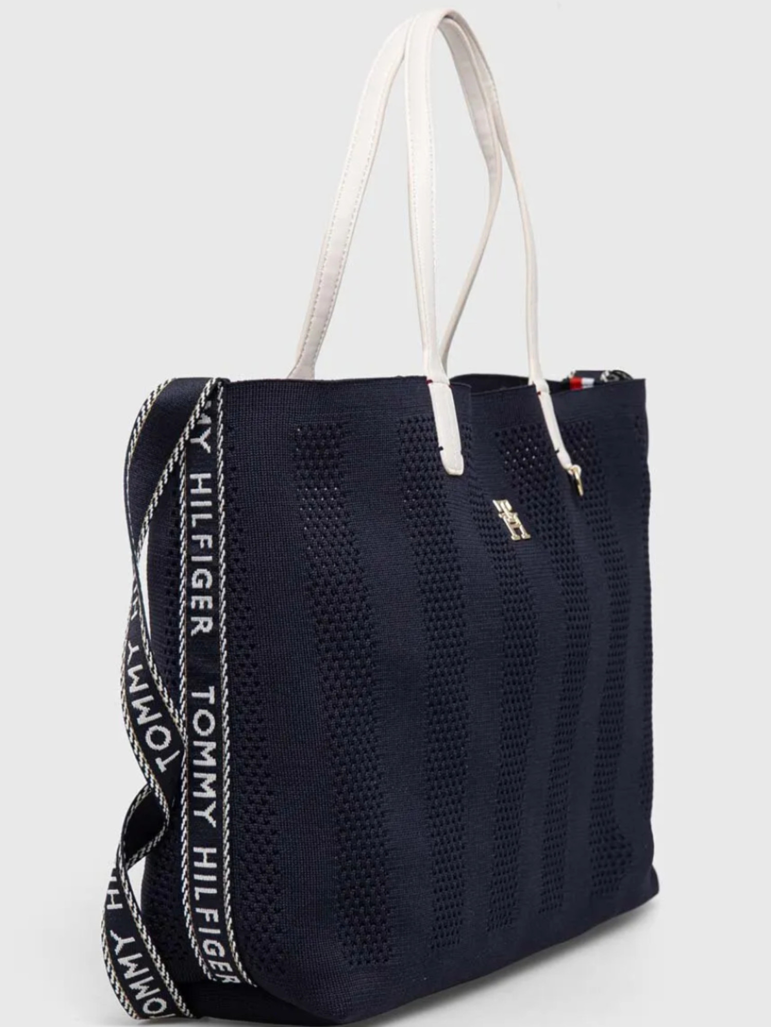 detail Tommy Hilfiger dámská tmavěmodrá kabelka