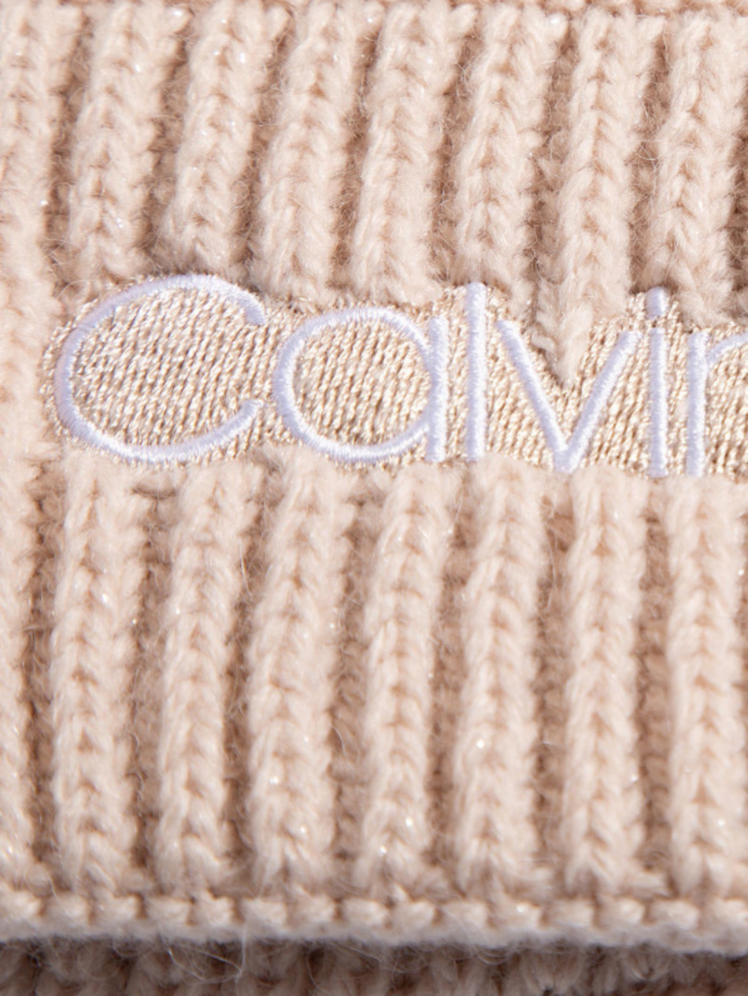 detail Calvin Klein dámská béžová čelenka