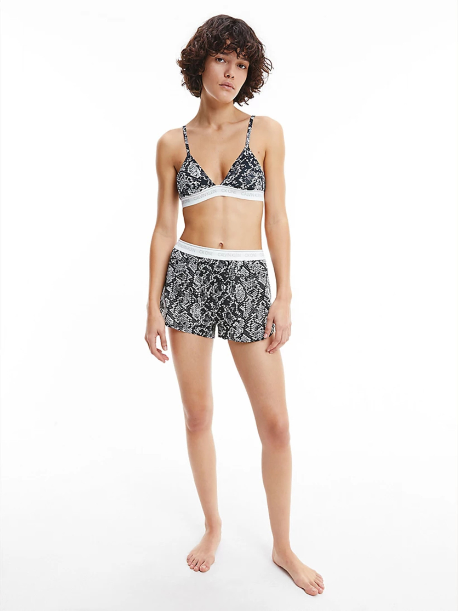 detail Calvin Klein dámské šortky na spaní