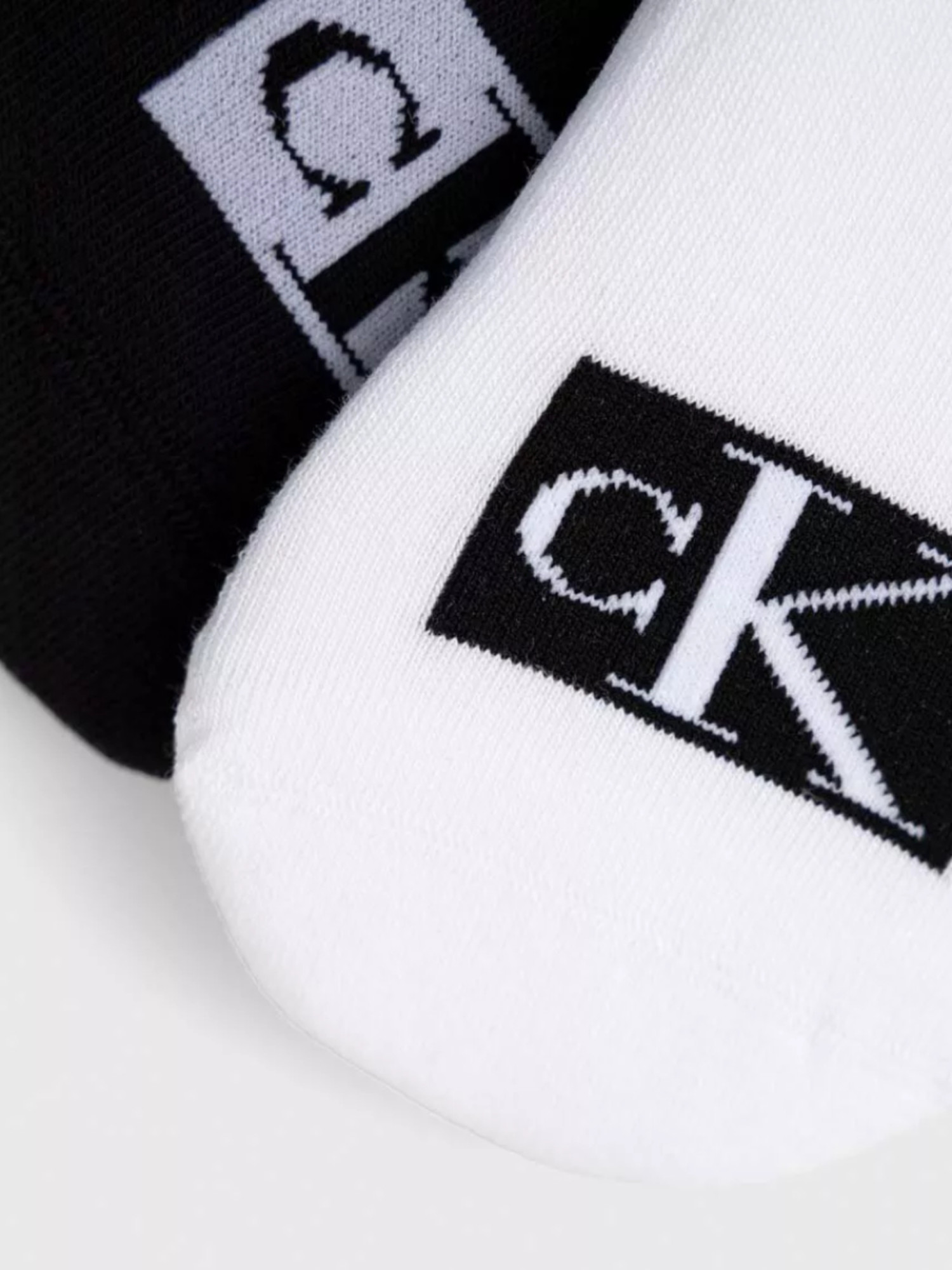 detail Calvin Klein pánské ponožky 2 pack