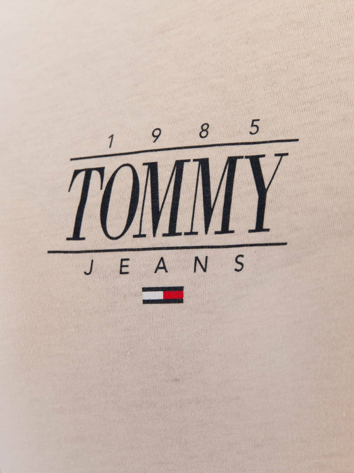 detail Tommy Jeans dámské béžové triko